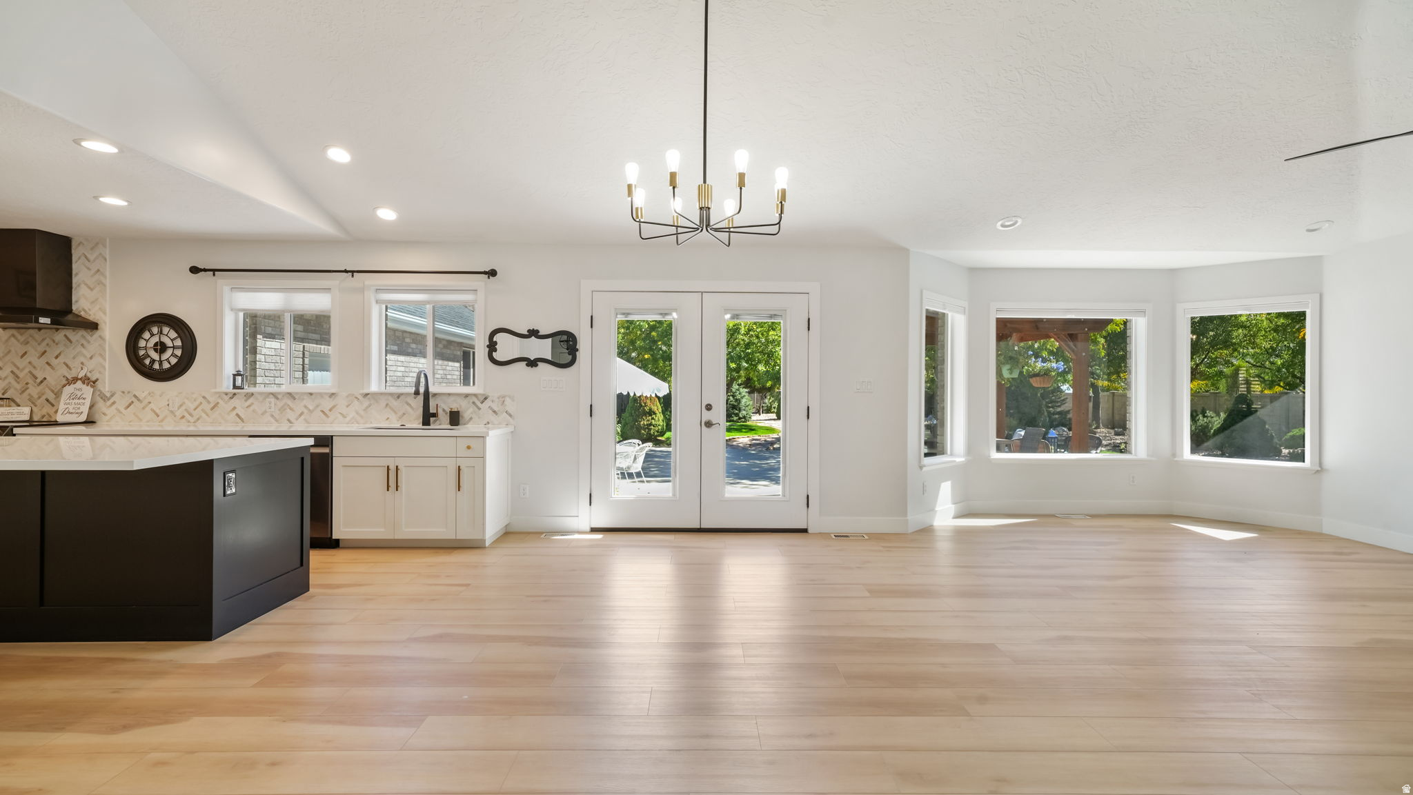 PARK MEADOWS - Residential