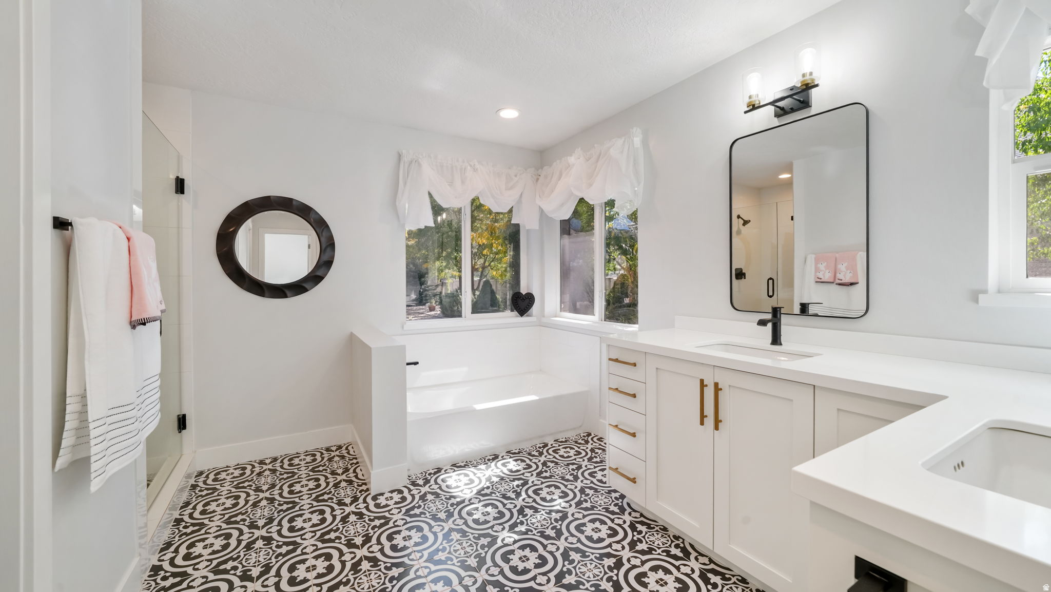 PARK MEADOWS - Residential