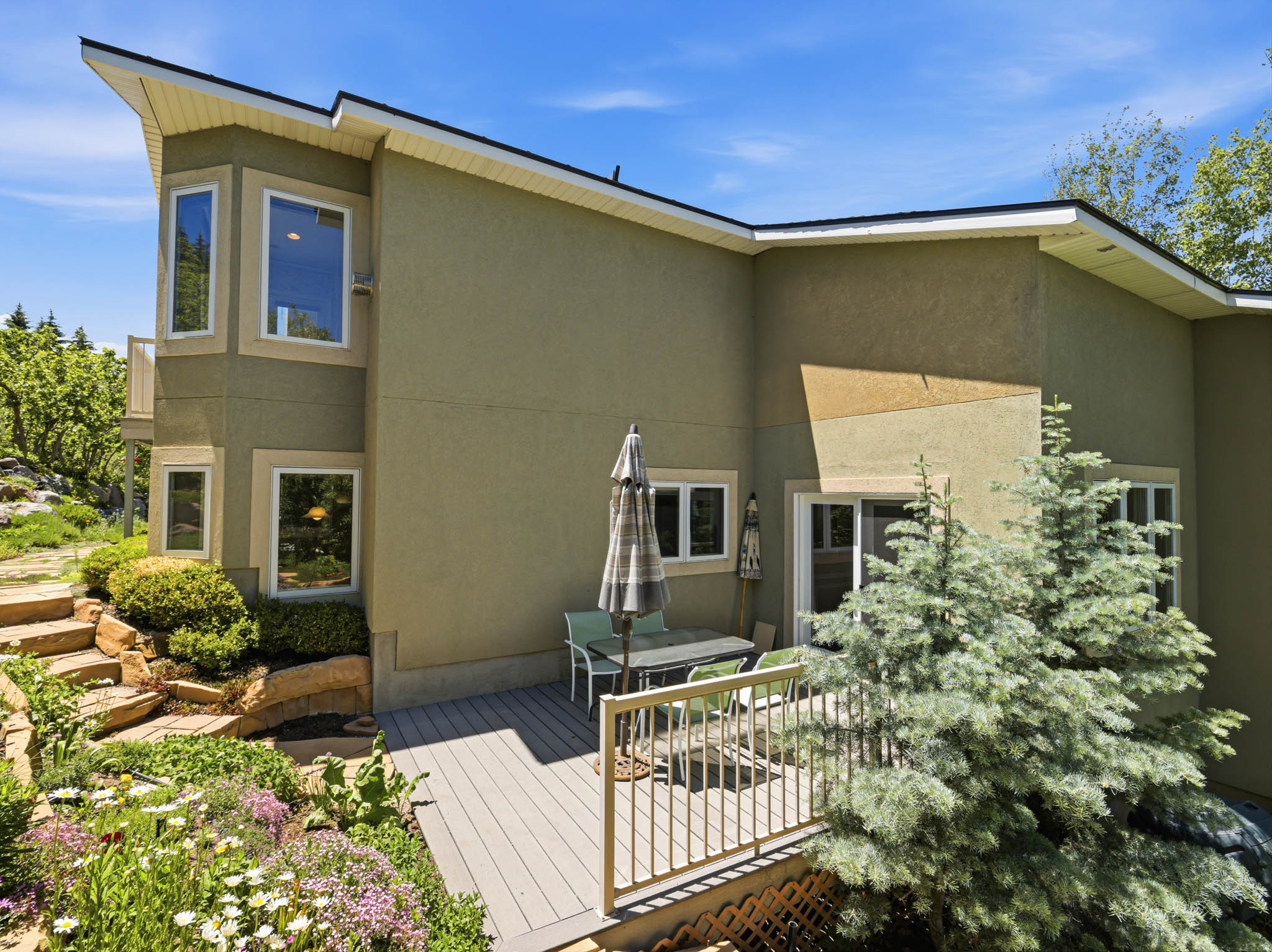 EMIGRATION OAKS - Residential