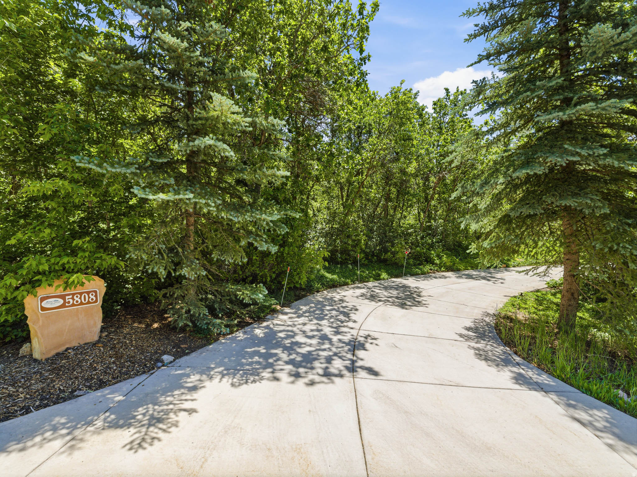 EMIGRATION OAKS - Residential