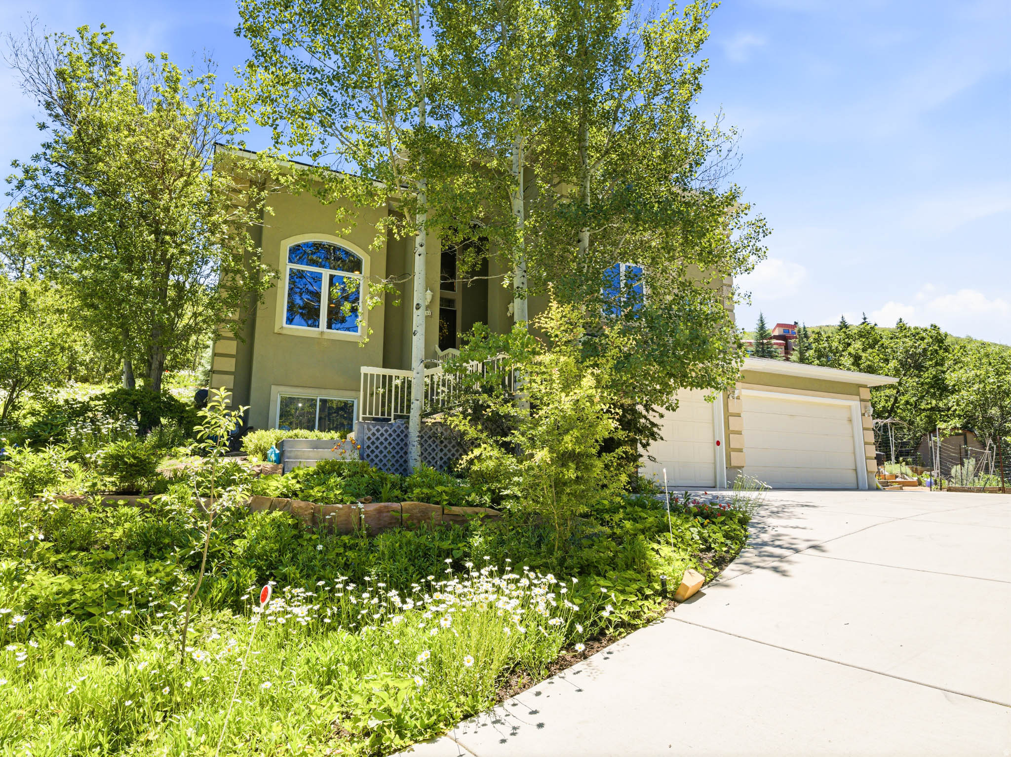 EMIGRATION OAKS - Residential