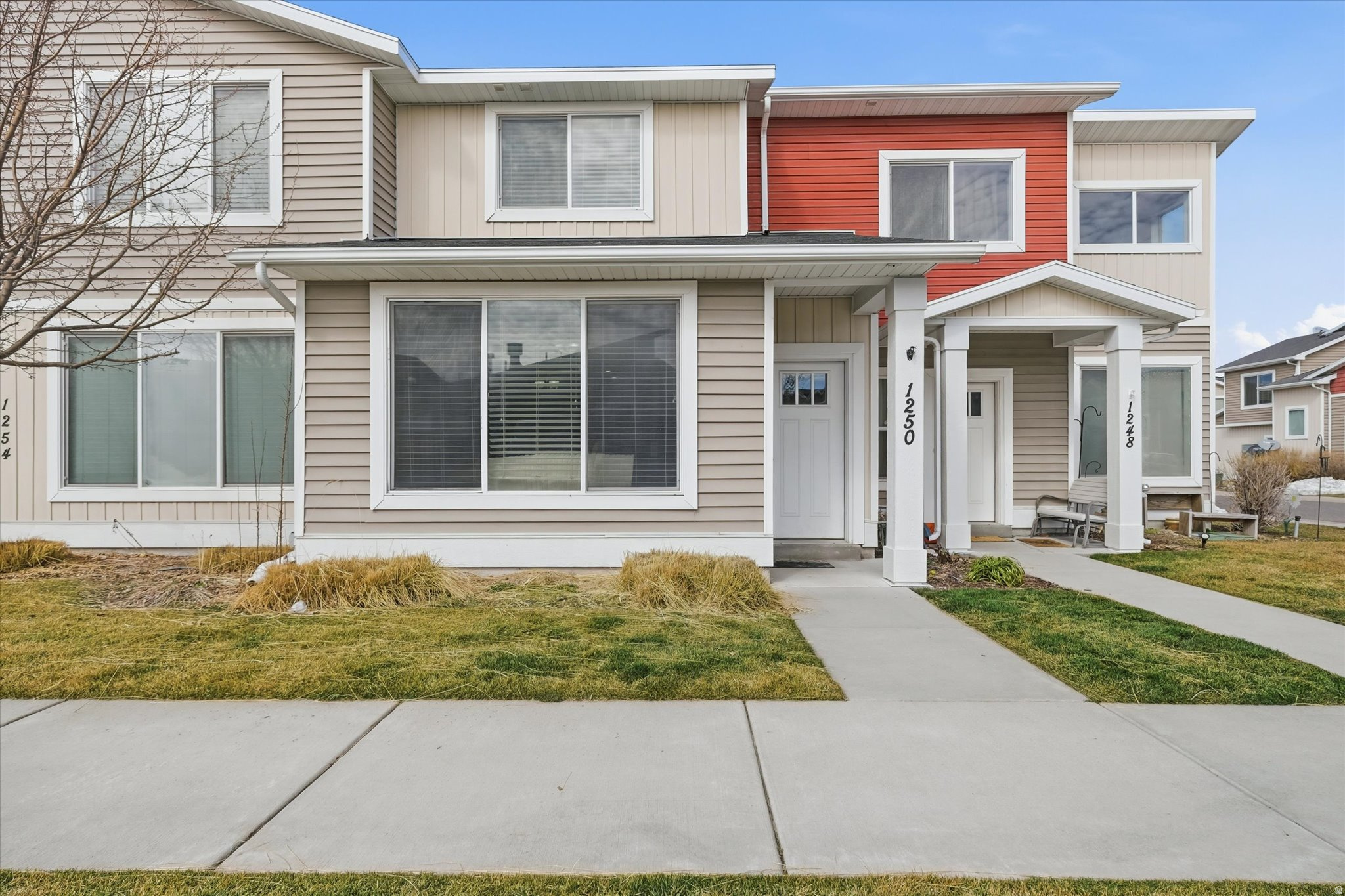 A Hidden Gem of a Townhome!! Come see this conveniently located 2 bed/2.5 bath Nibley townhome, located just a few minutes from shopping and dining. Clean and well-kept, granite kitchen countertop, new dishwasher, primary bedroom with bath and walk-in closet, close to pool and neighborhood amenities!