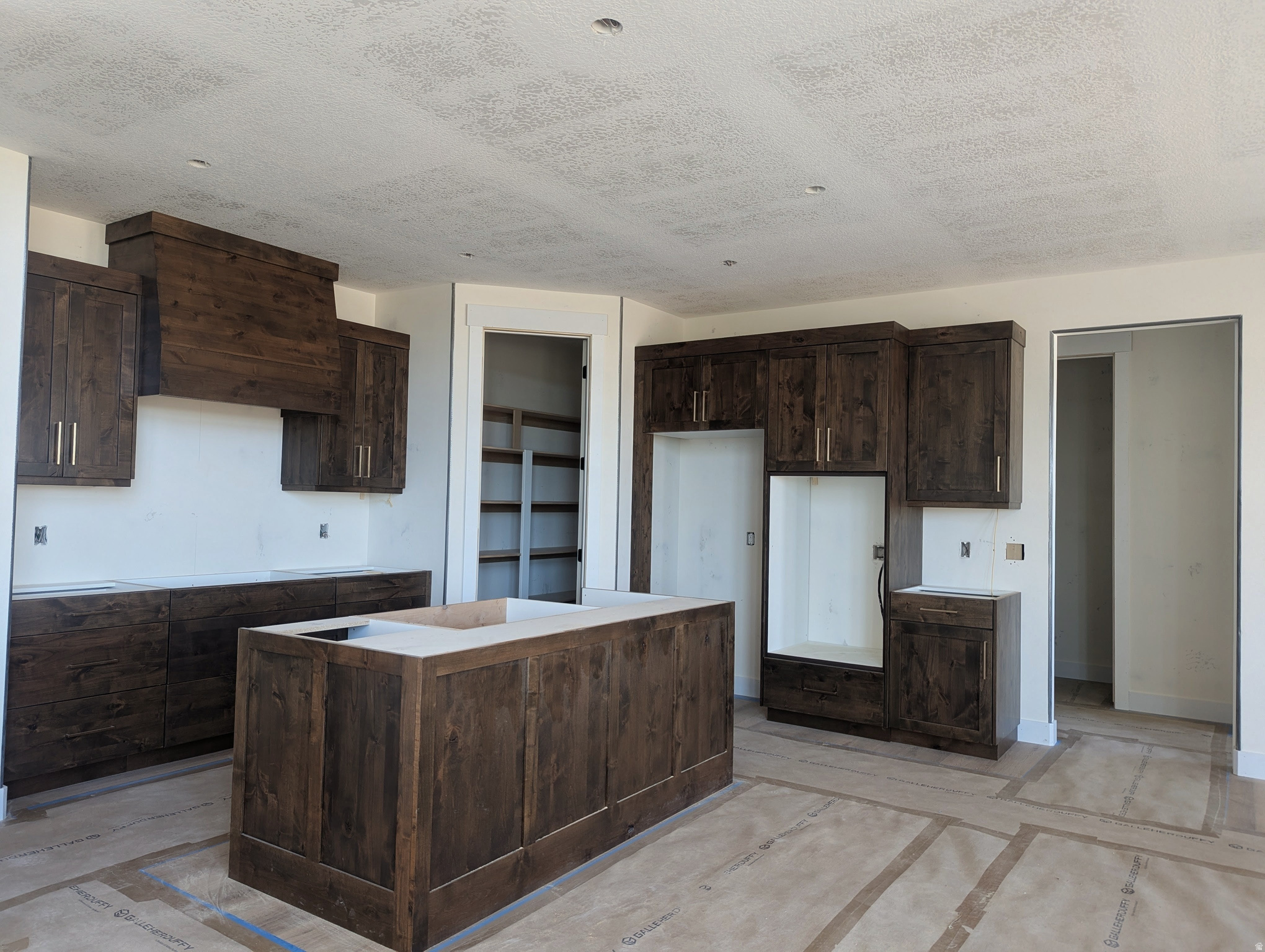 COWBOY ESTATES - Residential
