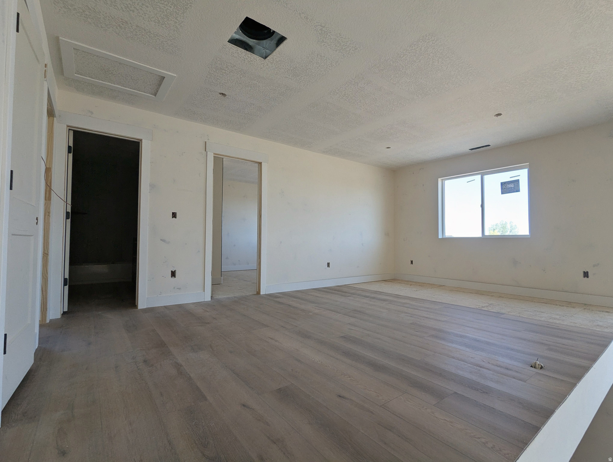 COWBOY ESTATES - Residential