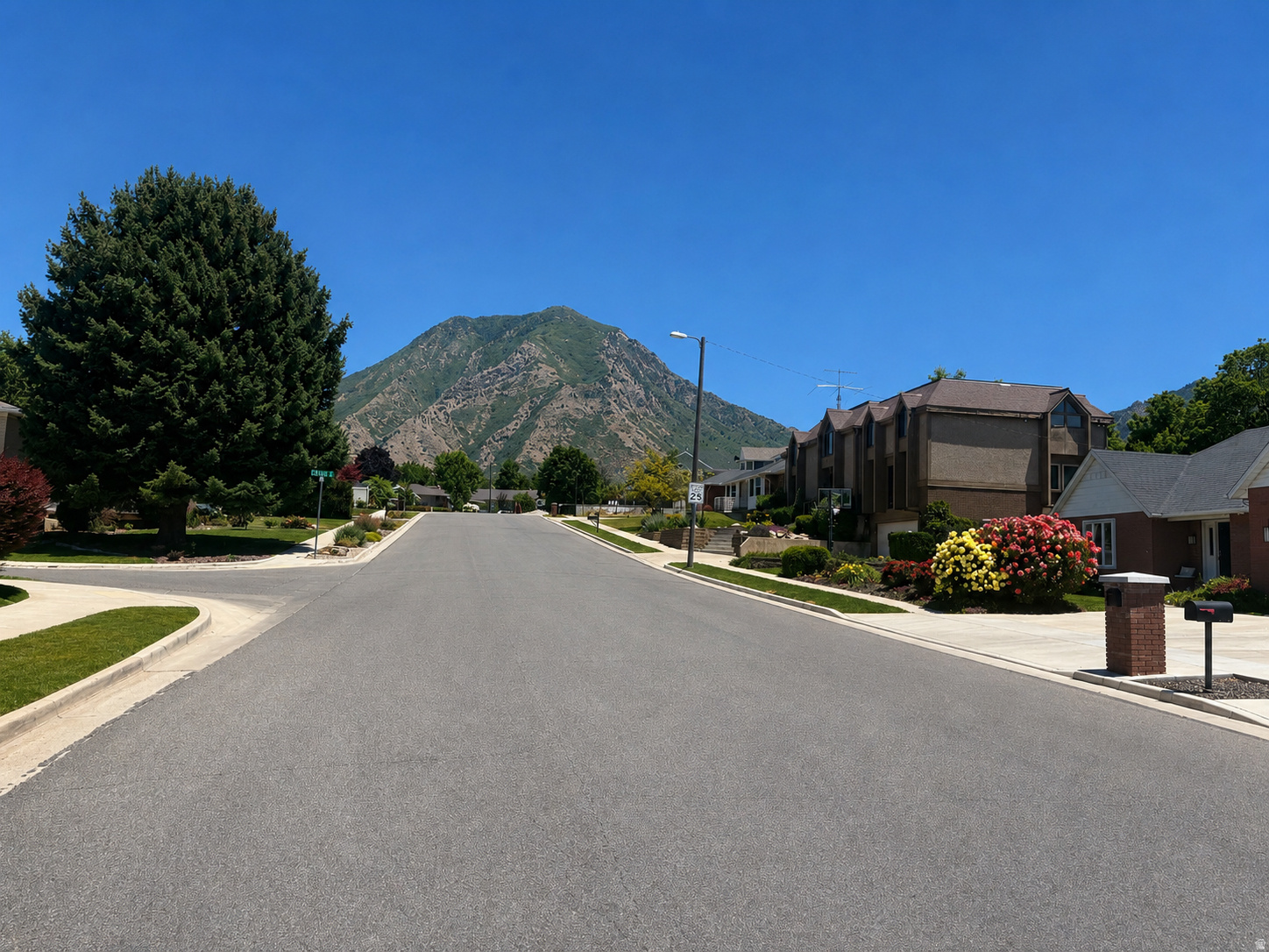 SKYLINE PARK - Residential
