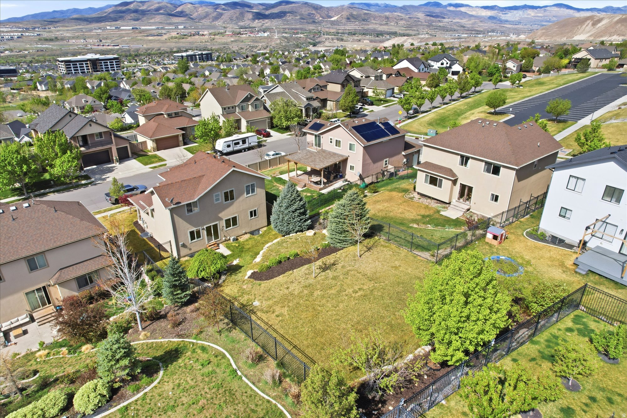 HUNTER CHASE - Residential