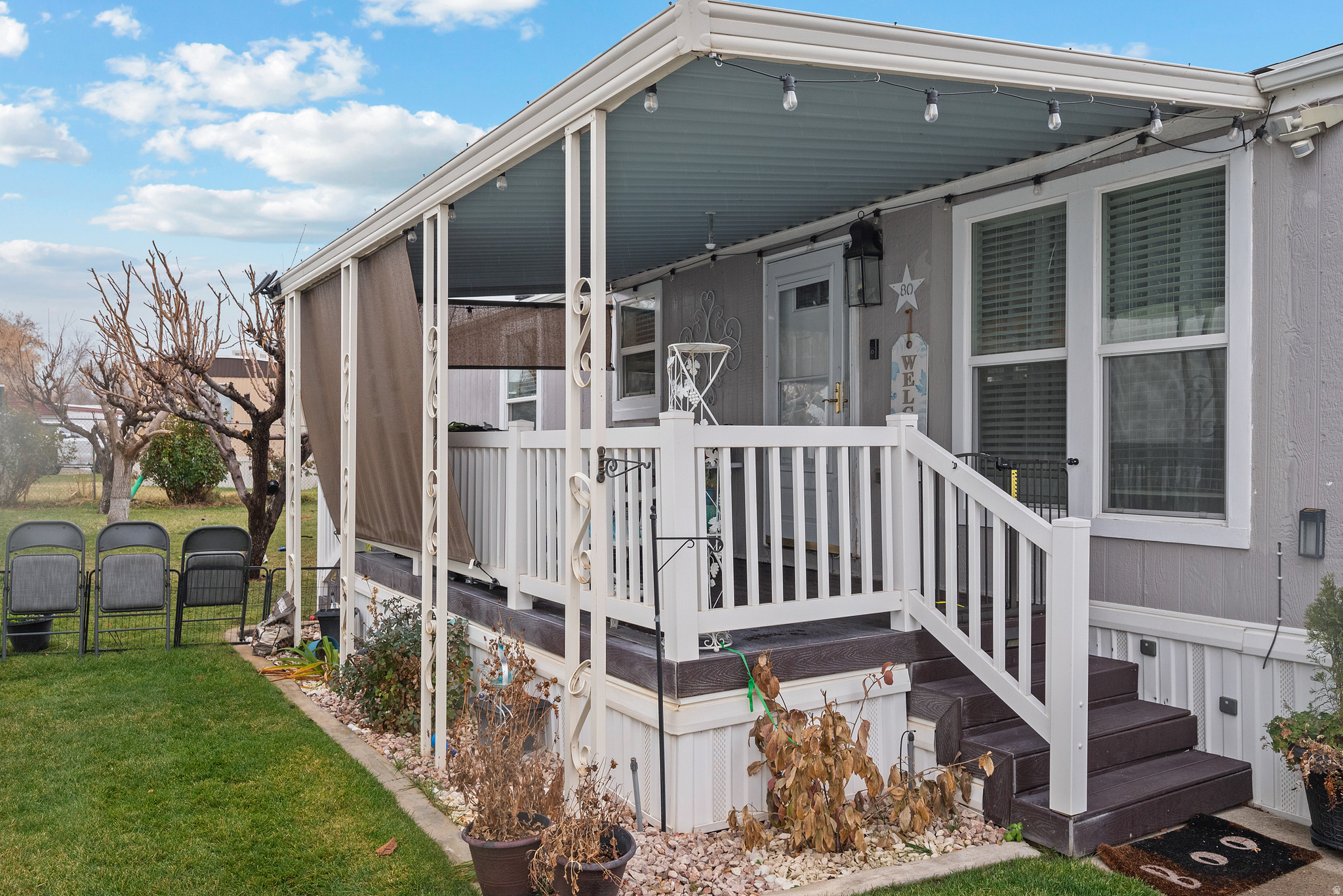 COUNTRY MEADOWS COMMUNITY - Residential