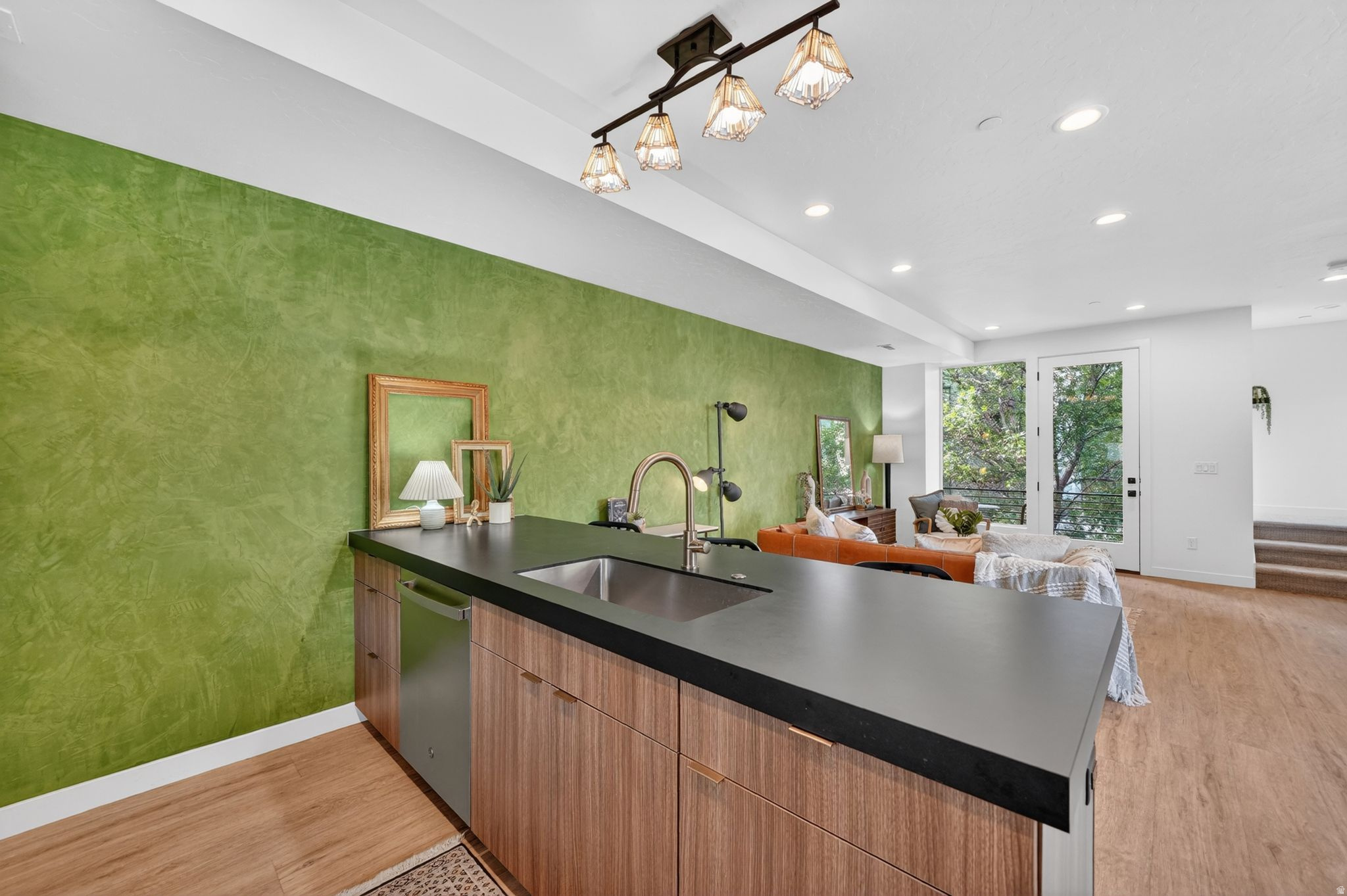 THE MADELYNN - Residential