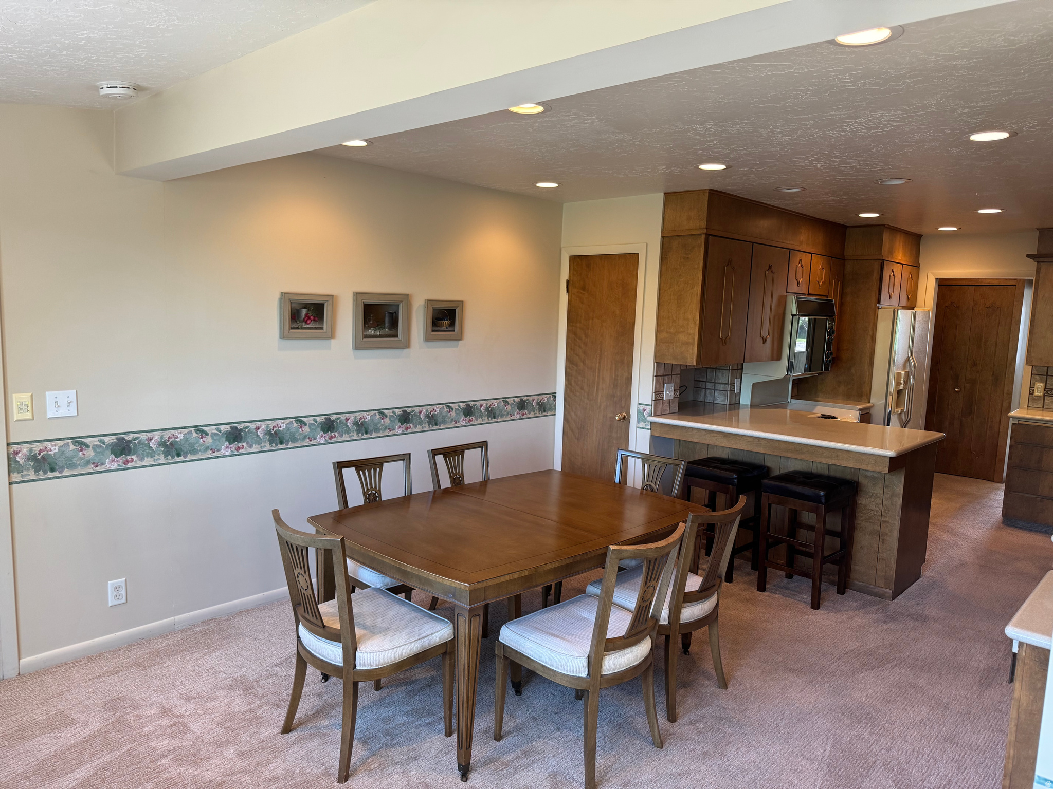 LAKEWOOD VILLAGE - Residential