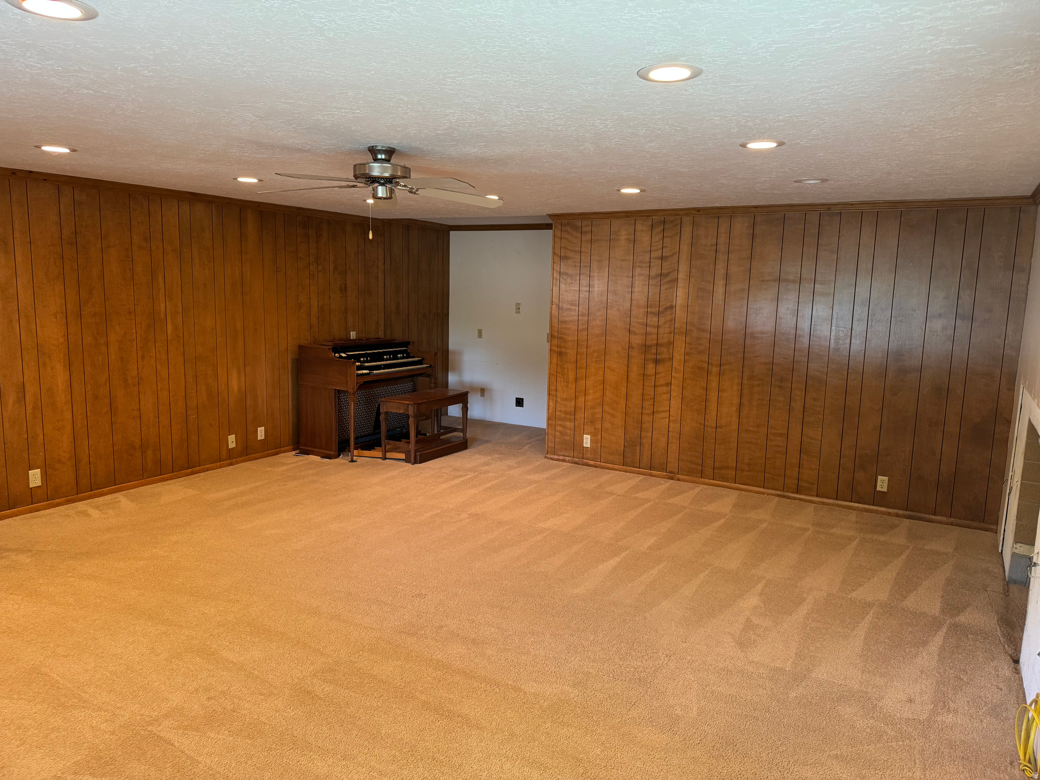 LAKEWOOD VILLAGE - Residential