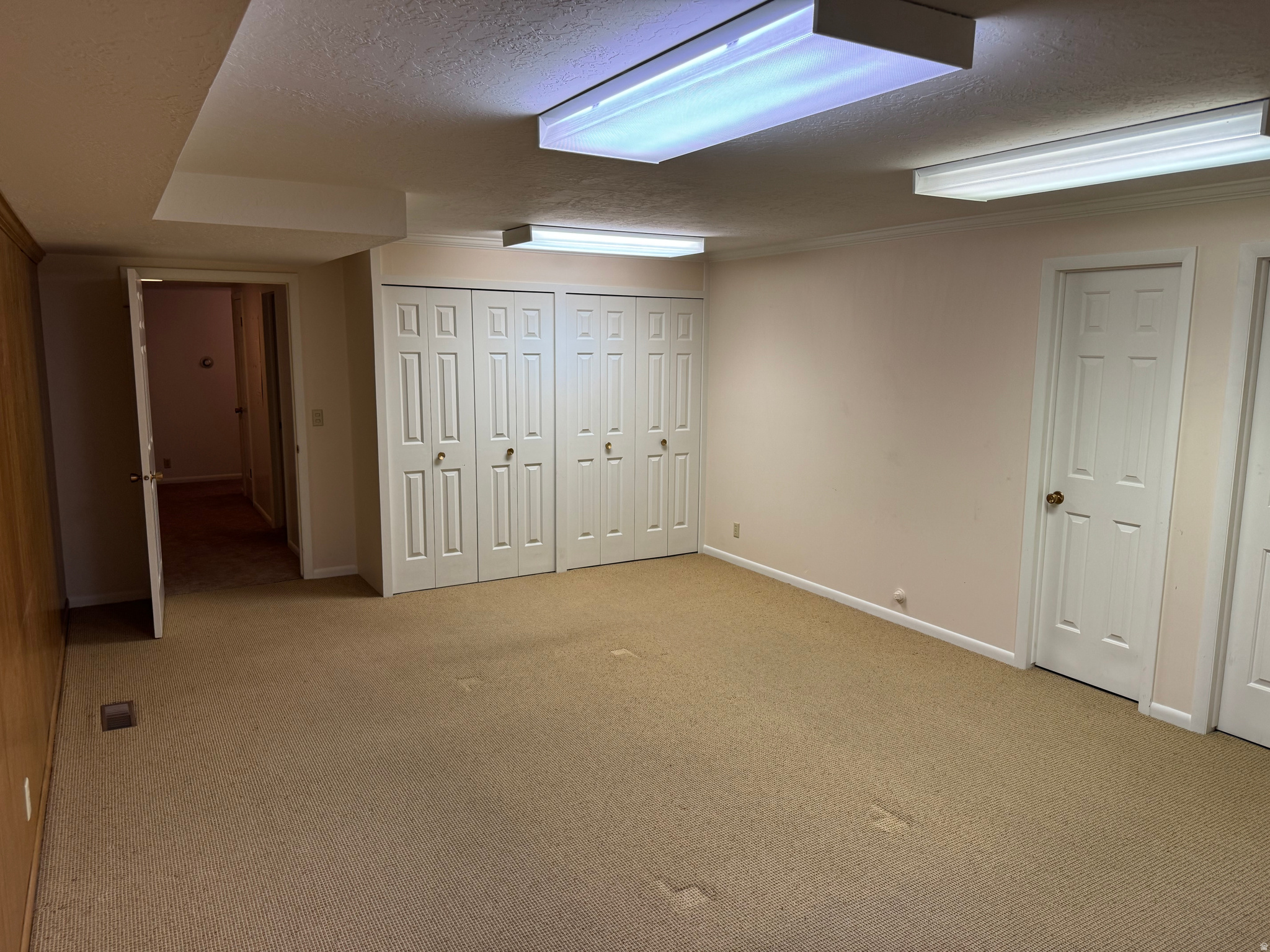 LAKEWOOD VILLAGE - Residential