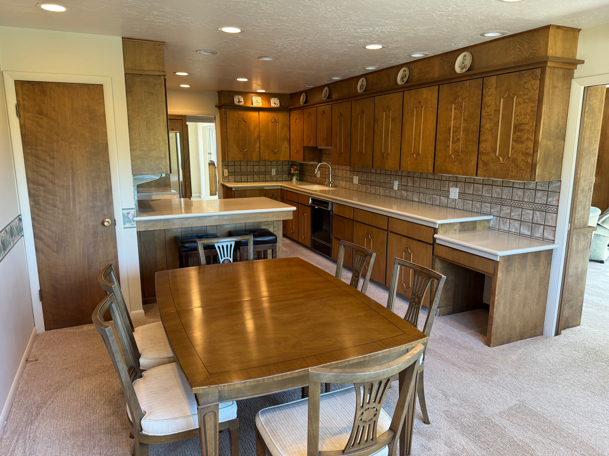 LAKEWOOD VILLAGE - Residential