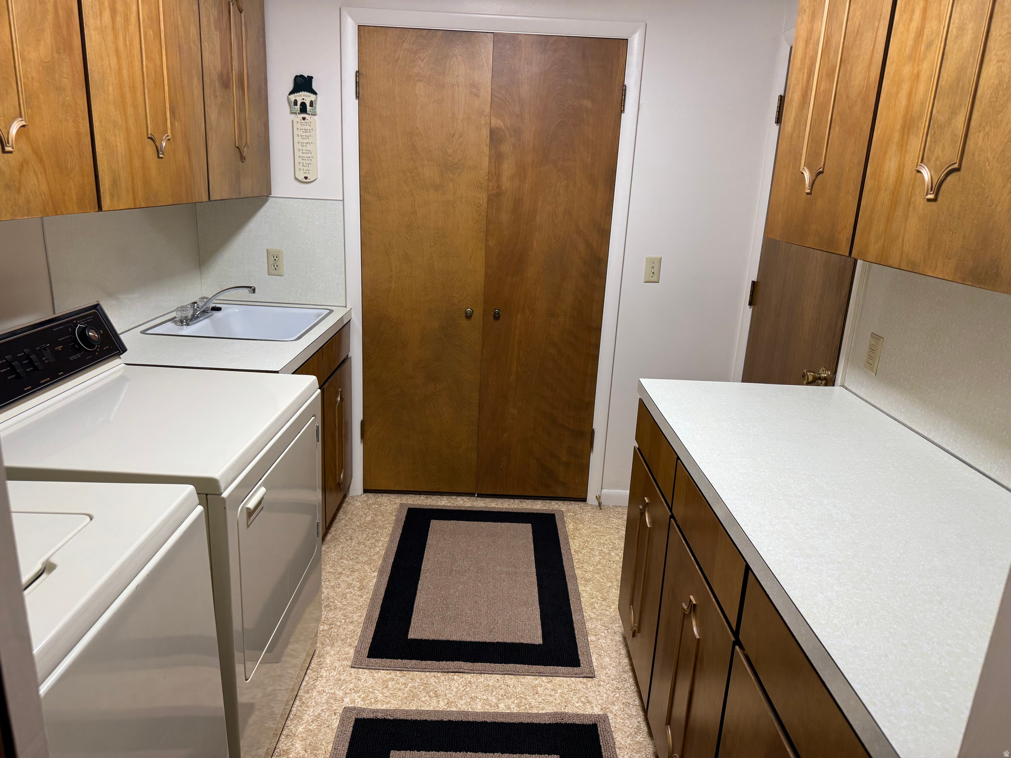 LAKEWOOD VILLAGE - Residential