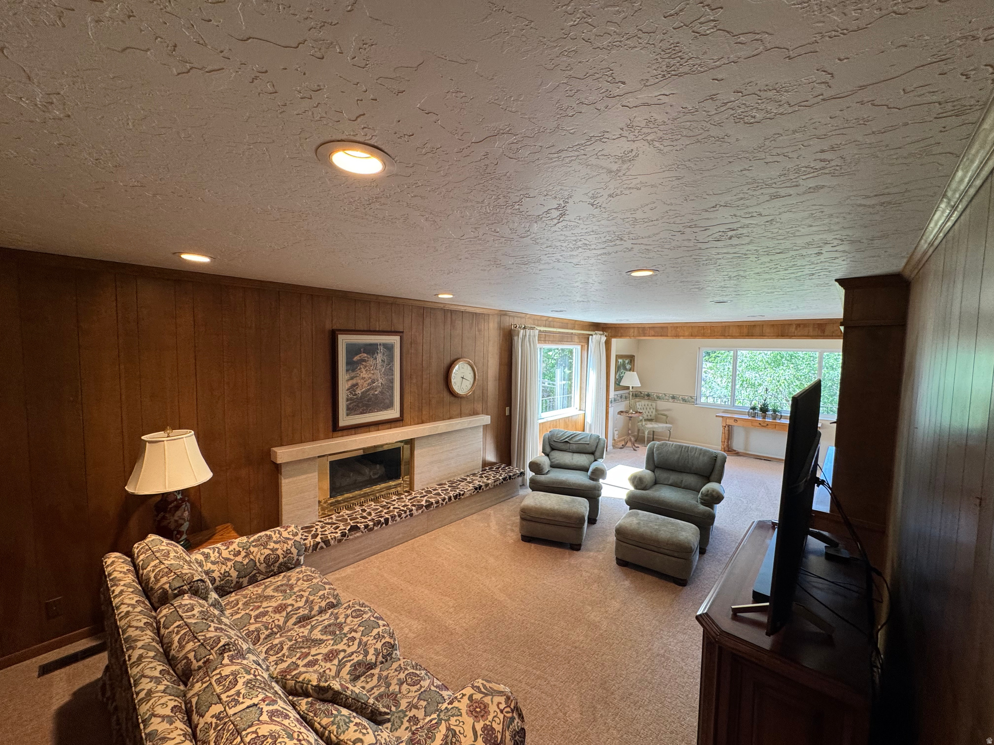 LAKEWOOD VILLAGE - Residential