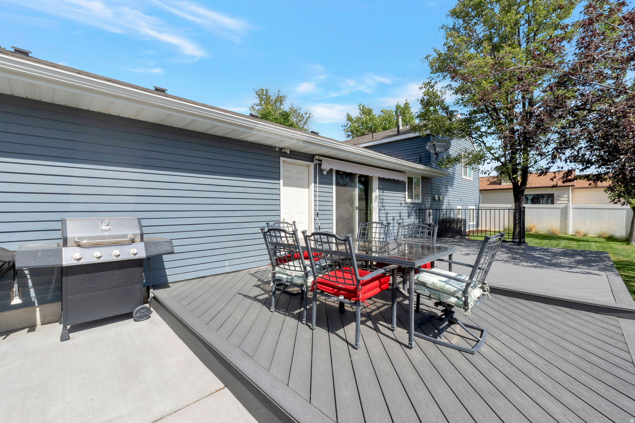 COUNTRY ESTA - Residential