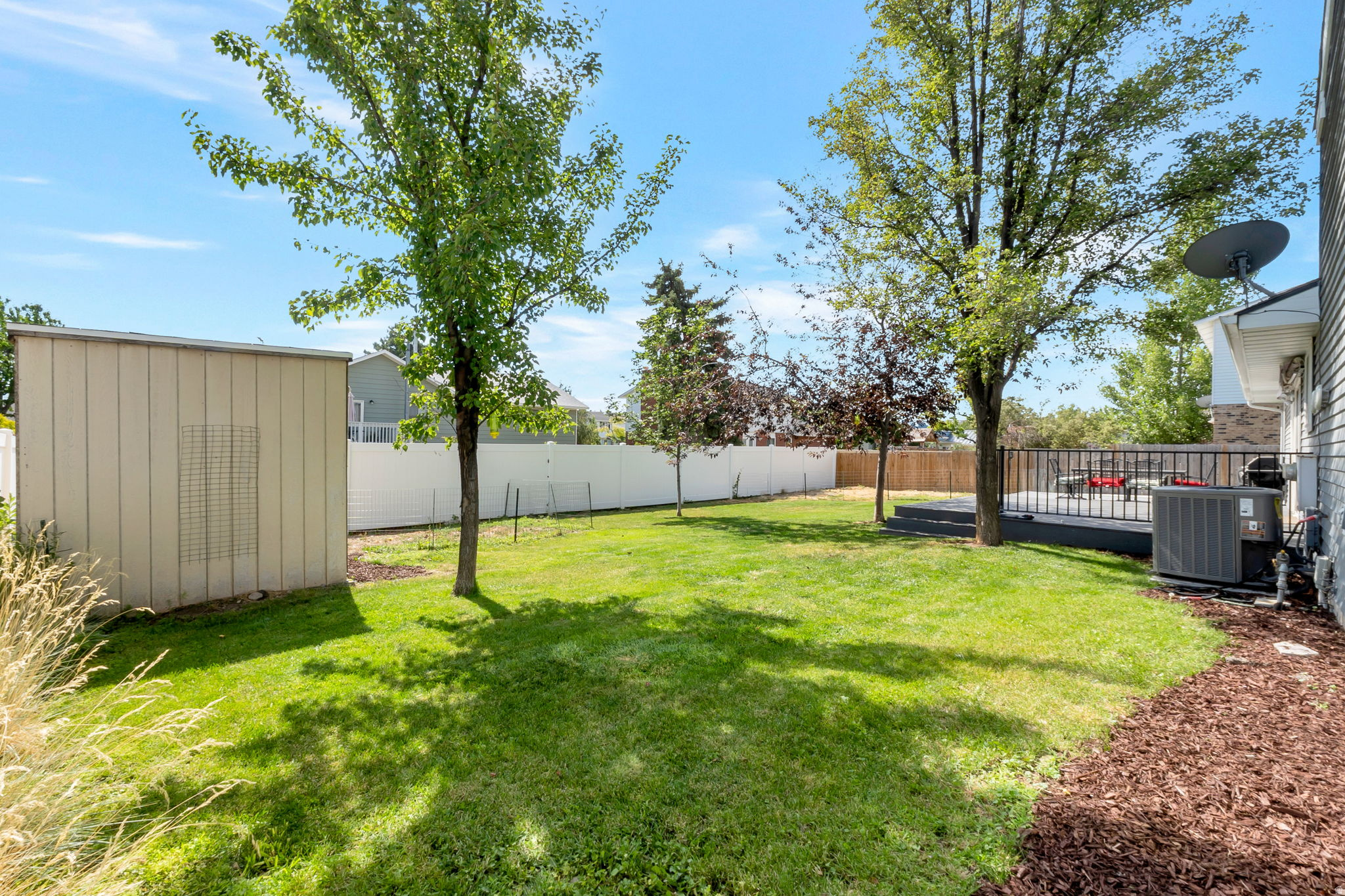 COUNTRY ESTA - Residential