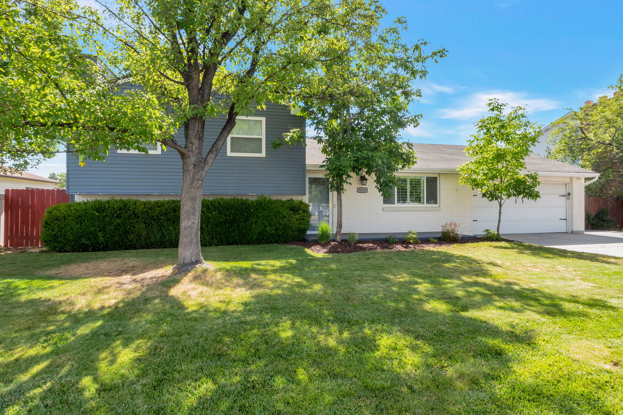 COUNTRY ESTA - Residential