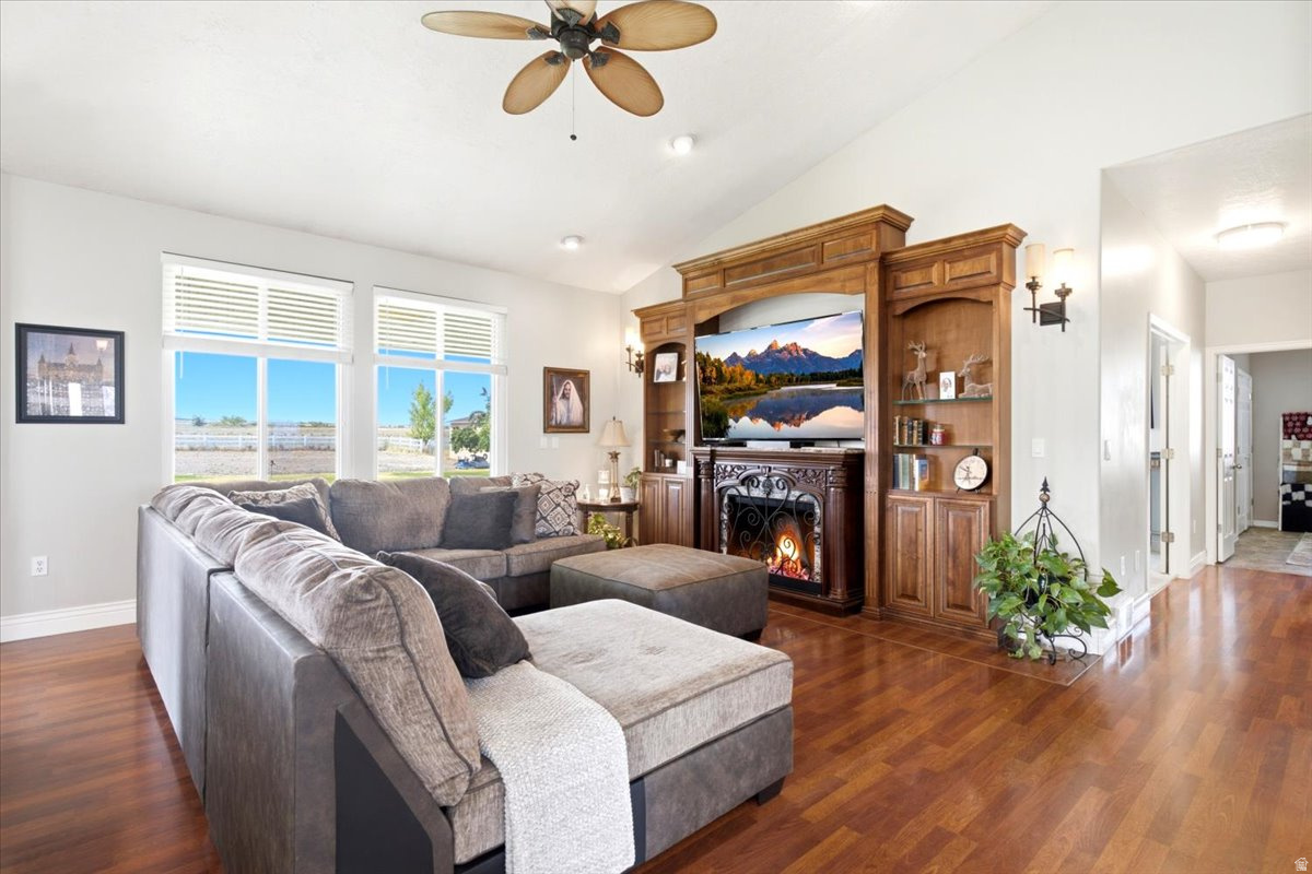 SILVER SPUR RANCHETTS - Residential