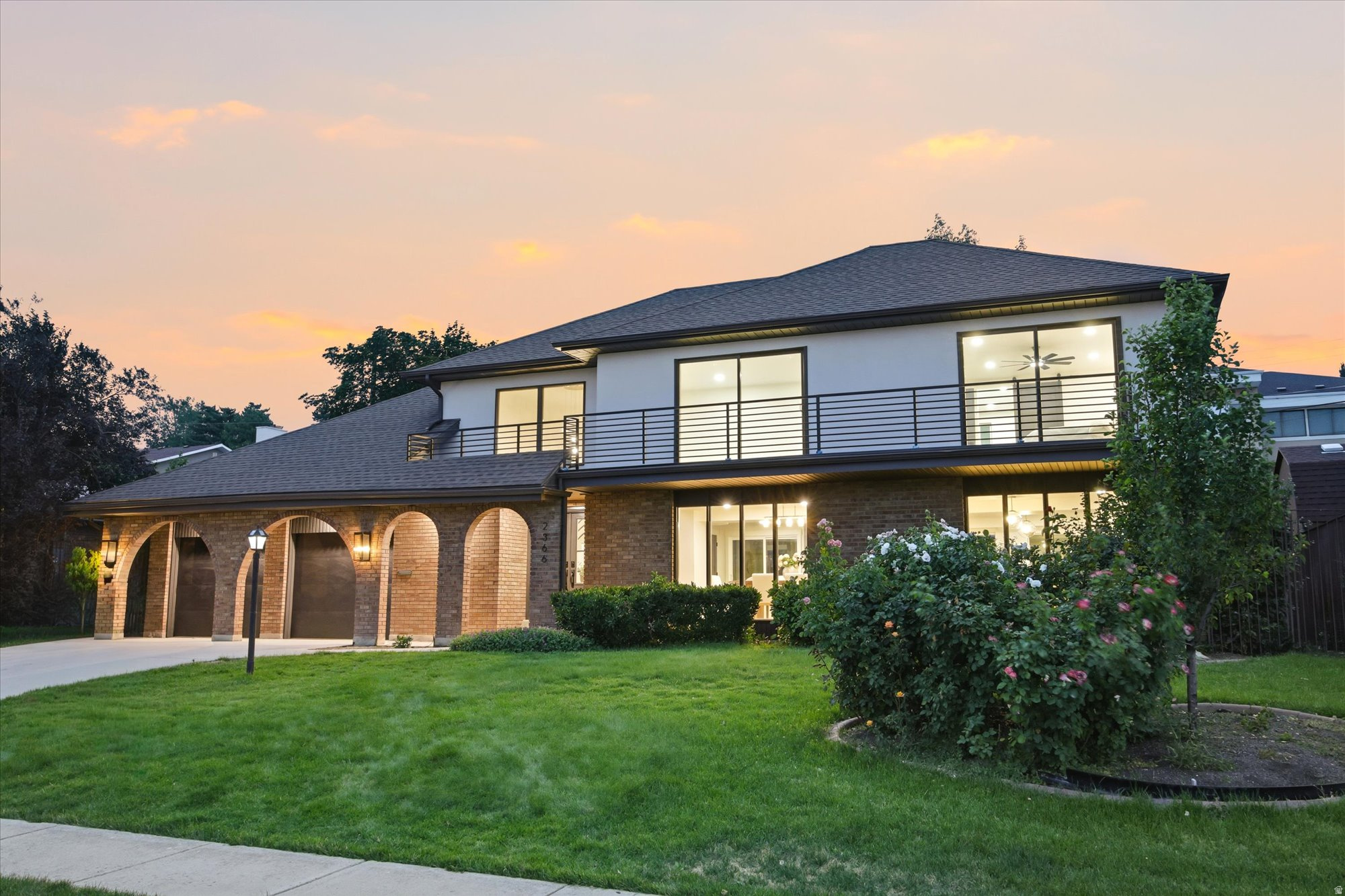 RIVIERA HEIGHTS #8 - Residential