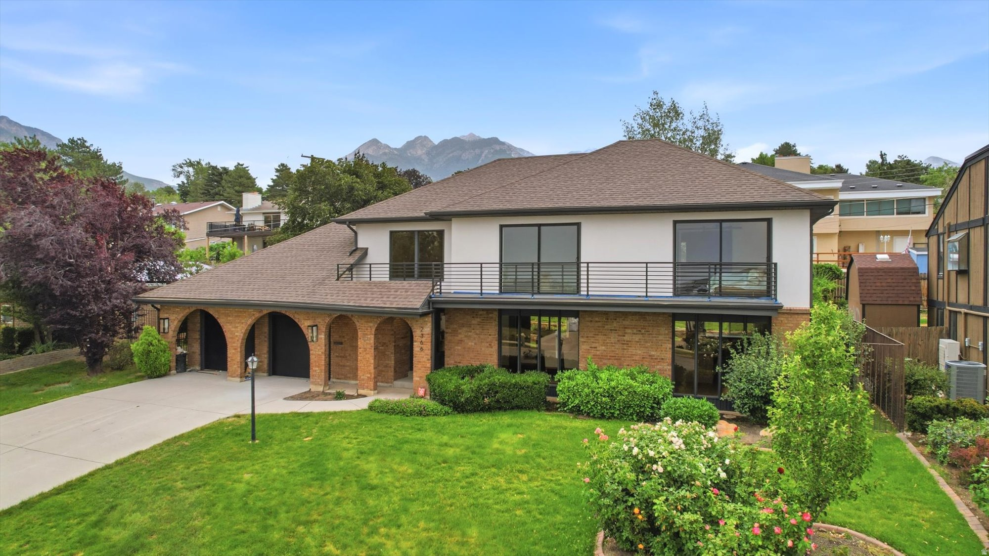 RIVIERA HEIGHTS #8 - Residential