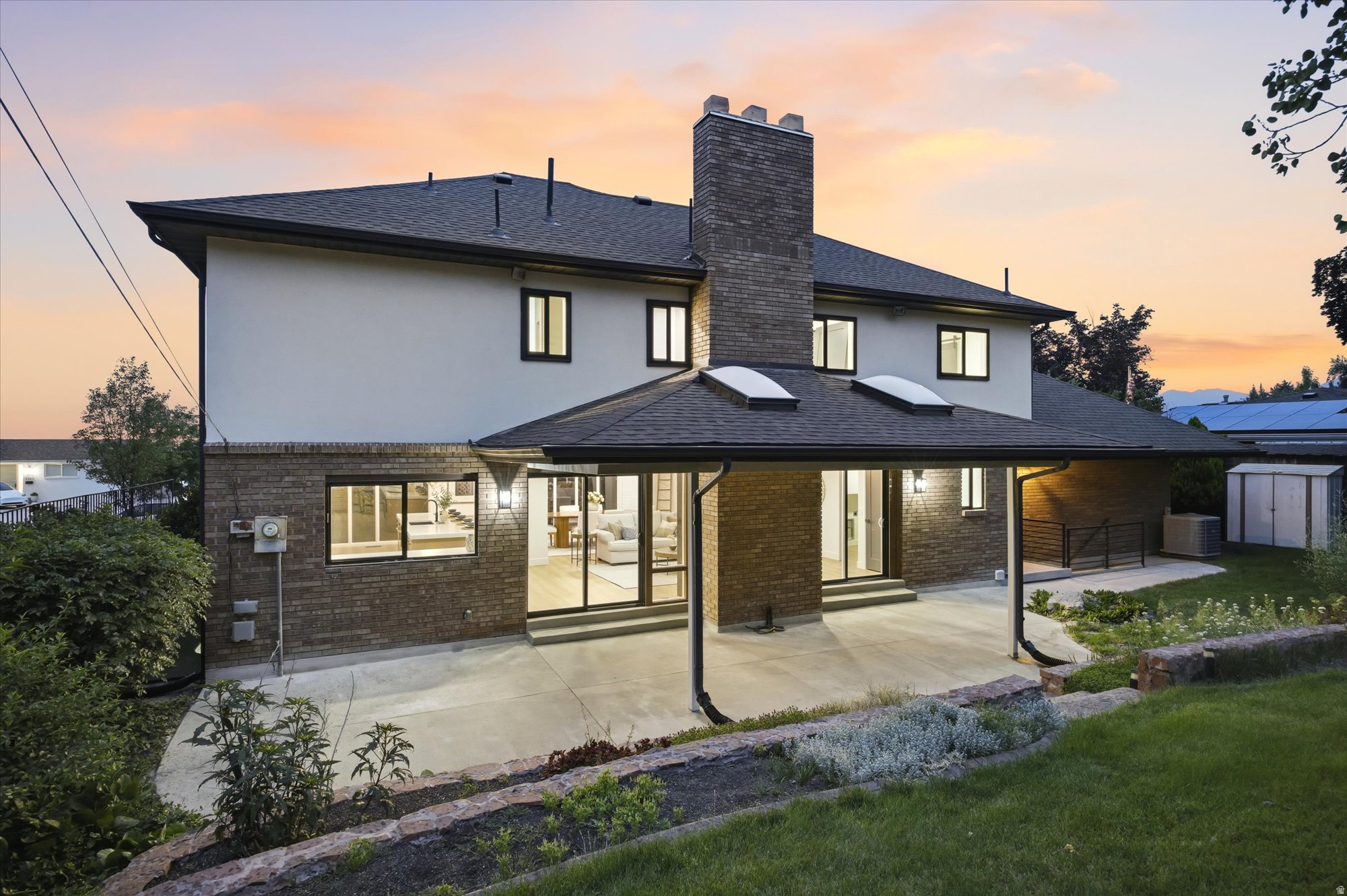 RIVIERA HEIGHTS #8 - Residential