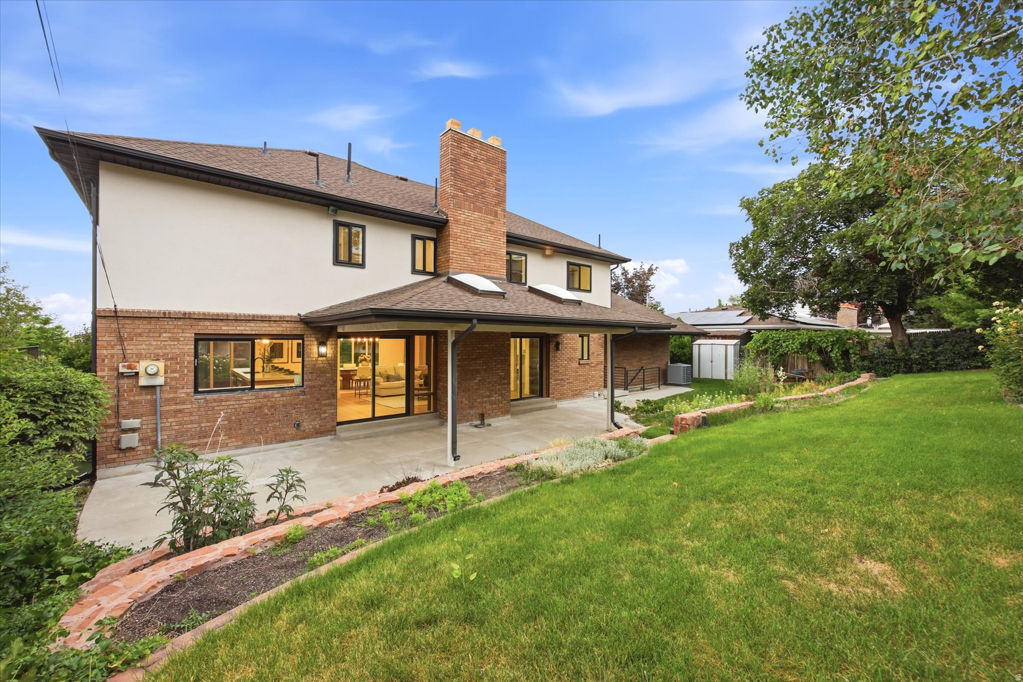 RIVIERA HEIGHTS #8 - Residential
