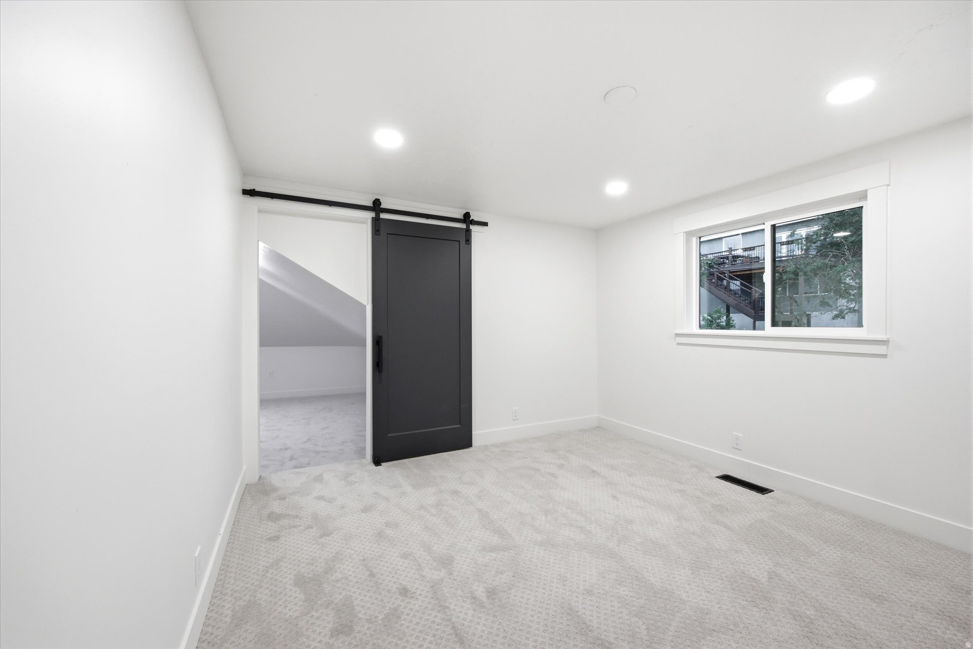 RIVIERA HEIGHTS #8 - Residential