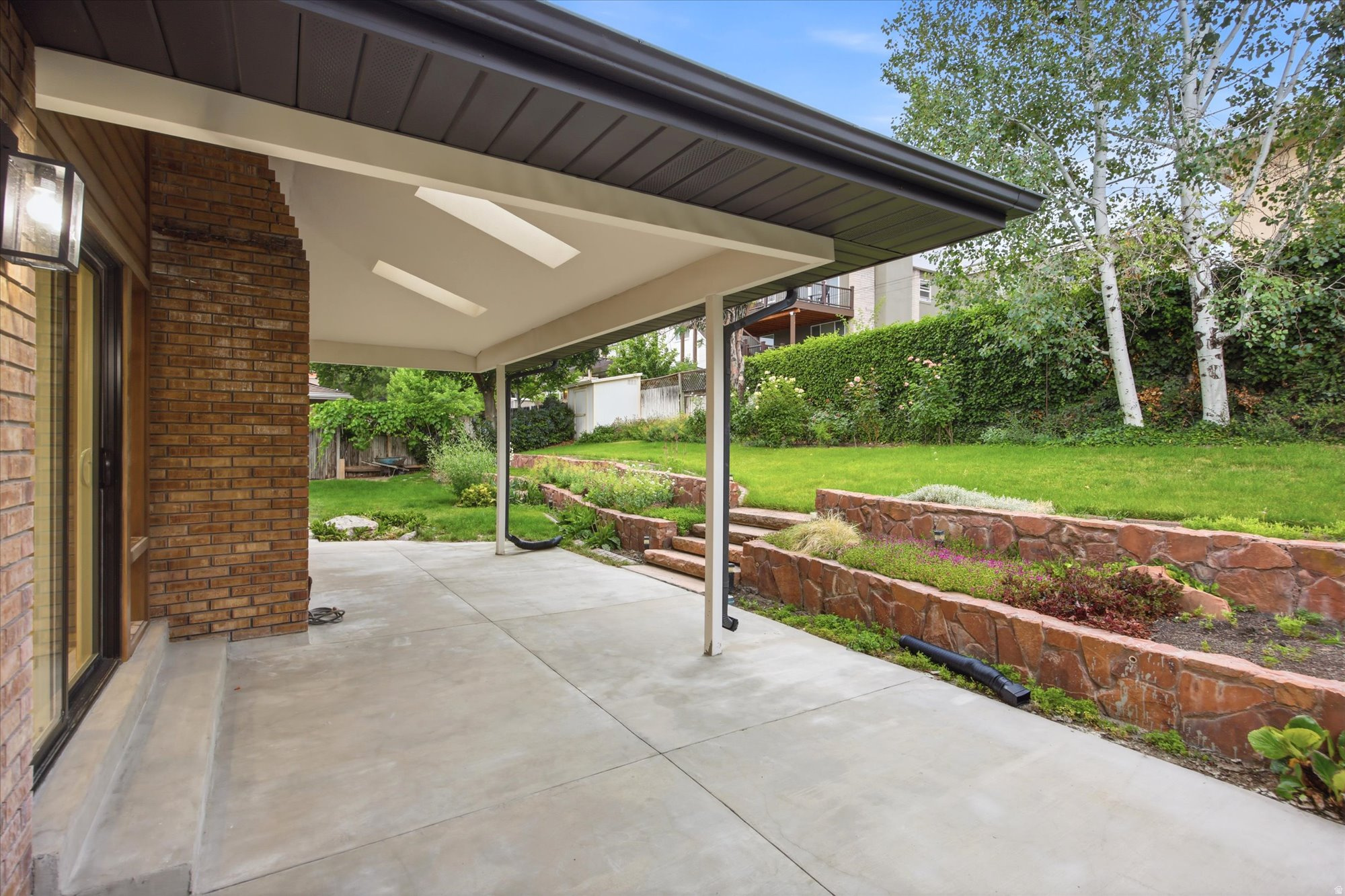 RIVIERA HEIGHTS #8 - Residential