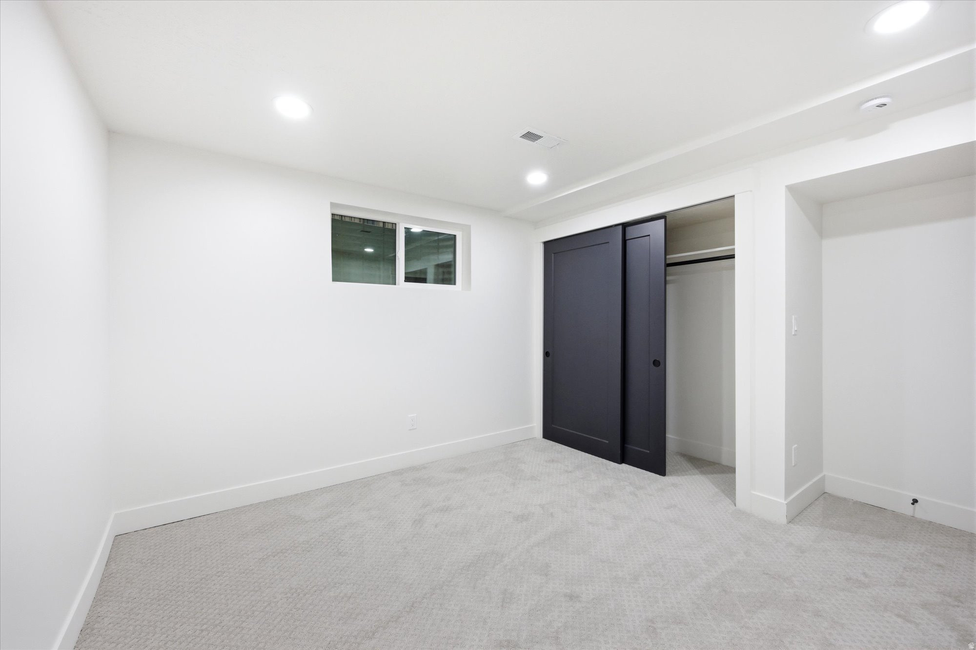 RIVIERA HEIGHTS #8 - Residential