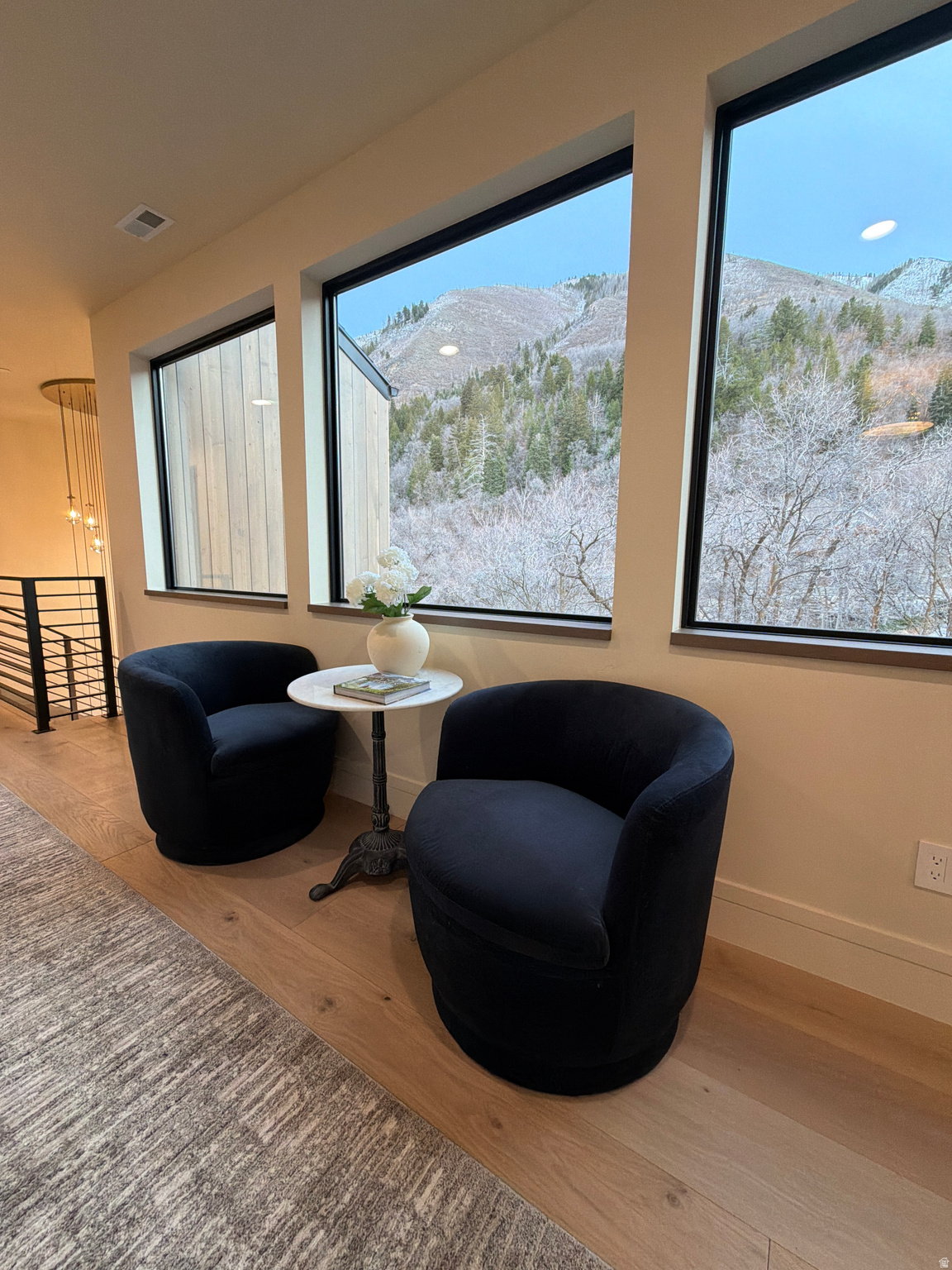 THOUSAND OAKS - Residential