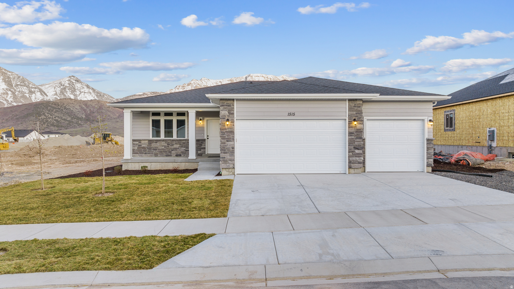 SUMMIT RIDGE THE HILLS - Residential