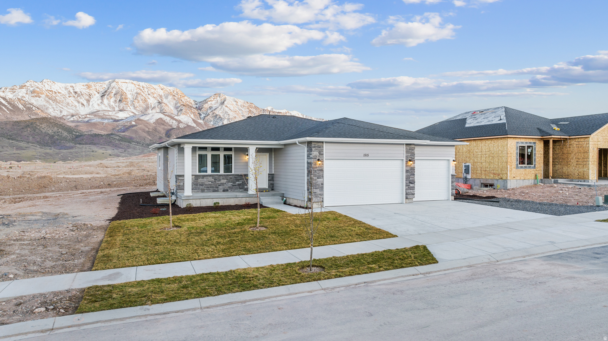 SUMMIT RIDGE THE HILLS - Residential