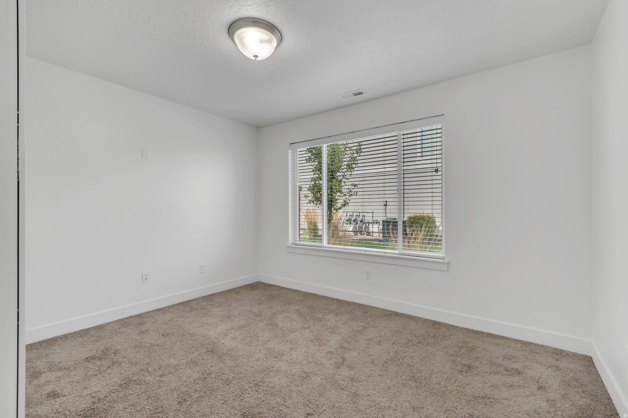 LAKEVIEW - Residential