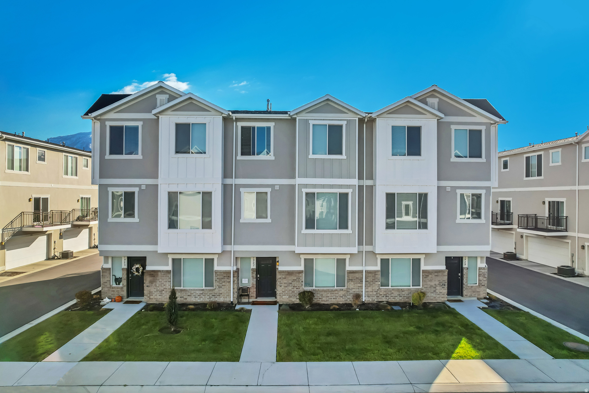 LAKEVIEW - Residential