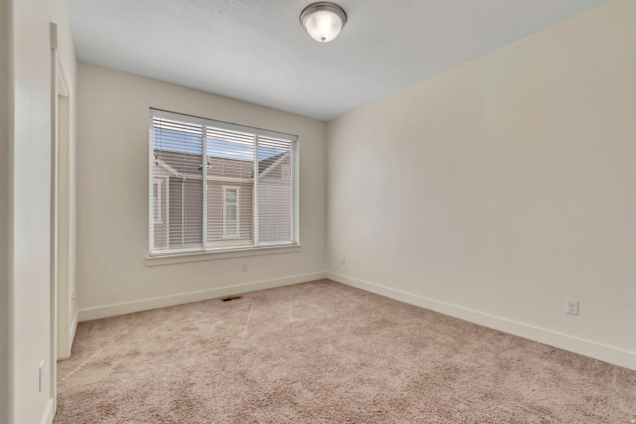 LAKEVIEW - Residential