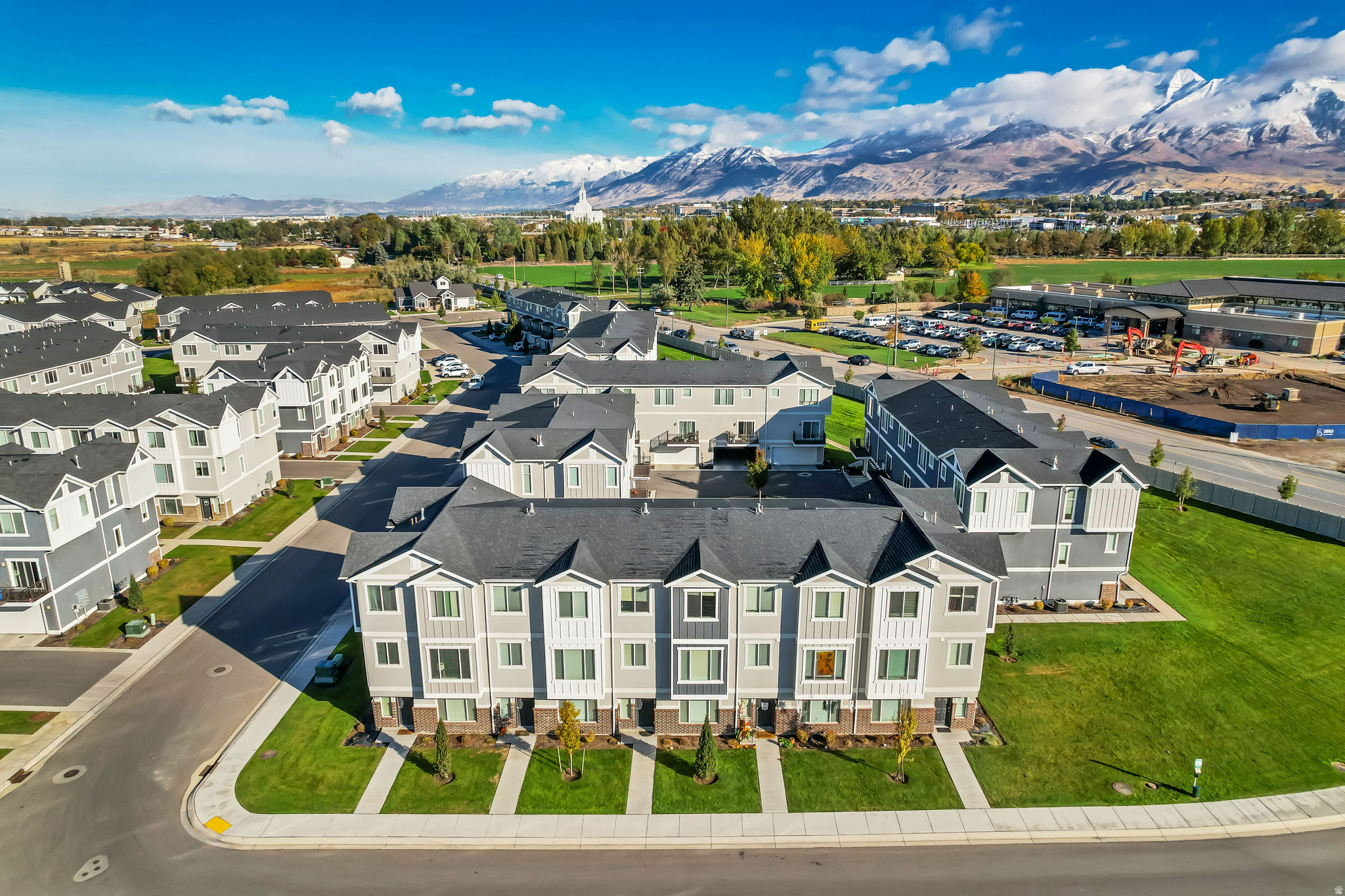 LAKEVIEW - Residential