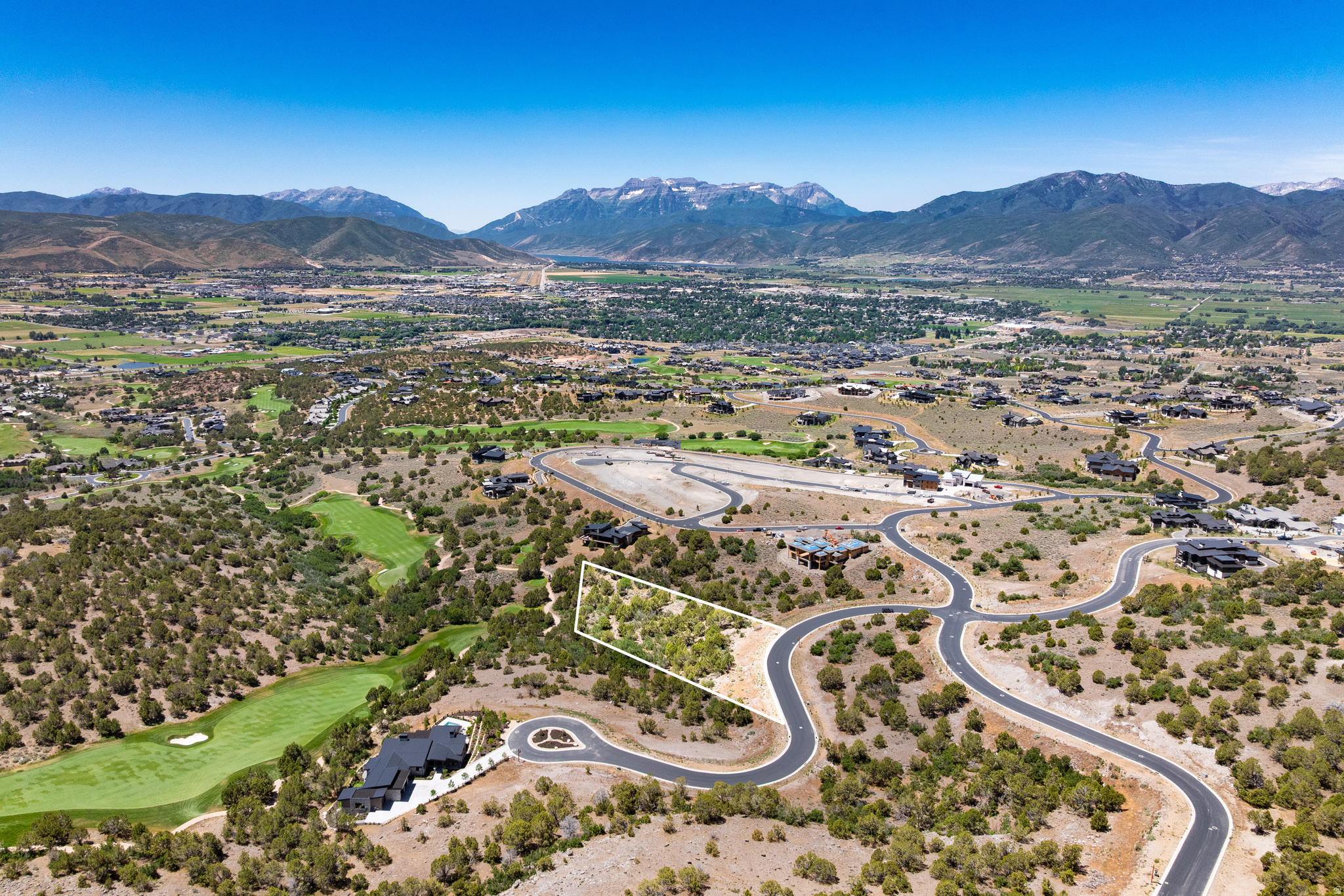 RED LEDGES - Land