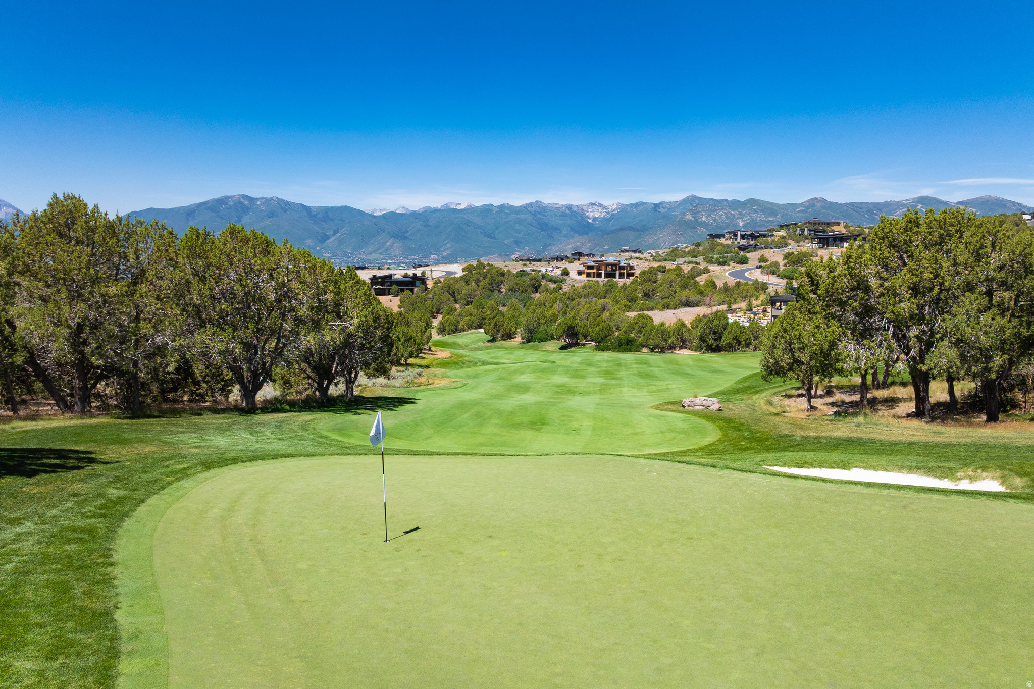 RED LEDGES - Land