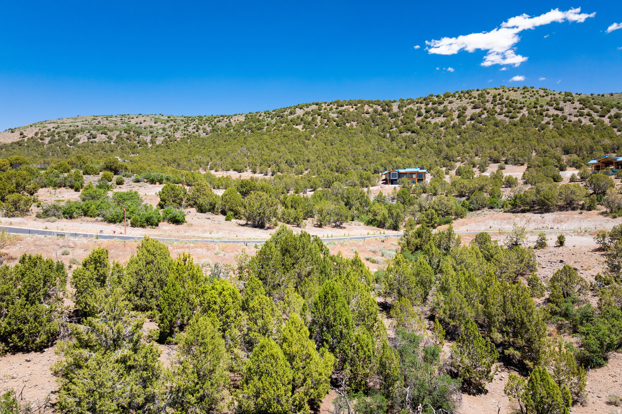 RED LEDGES - Land