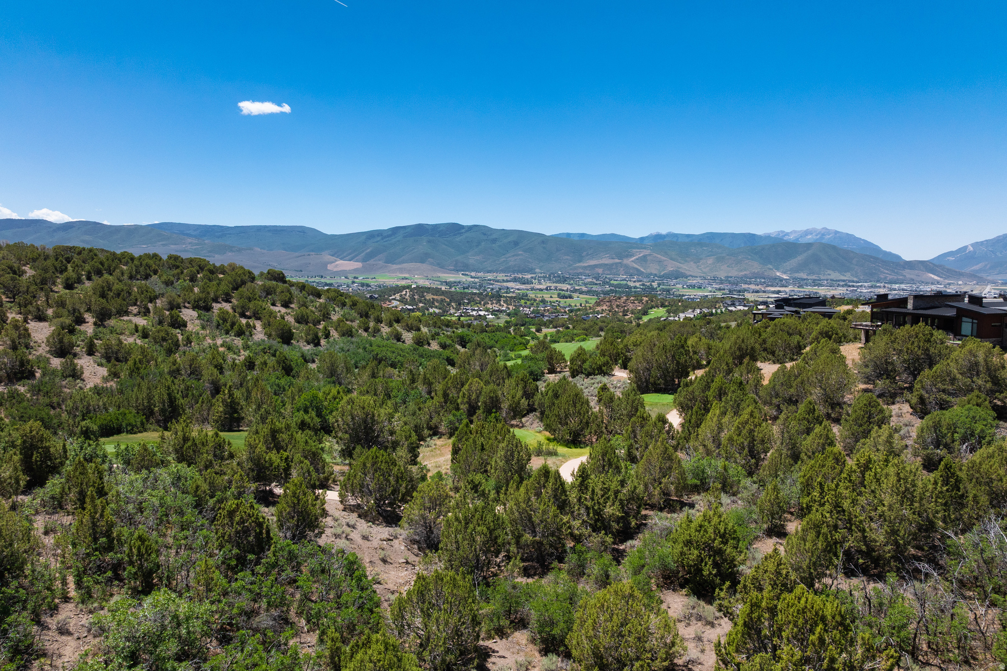 RED LEDGES - Land