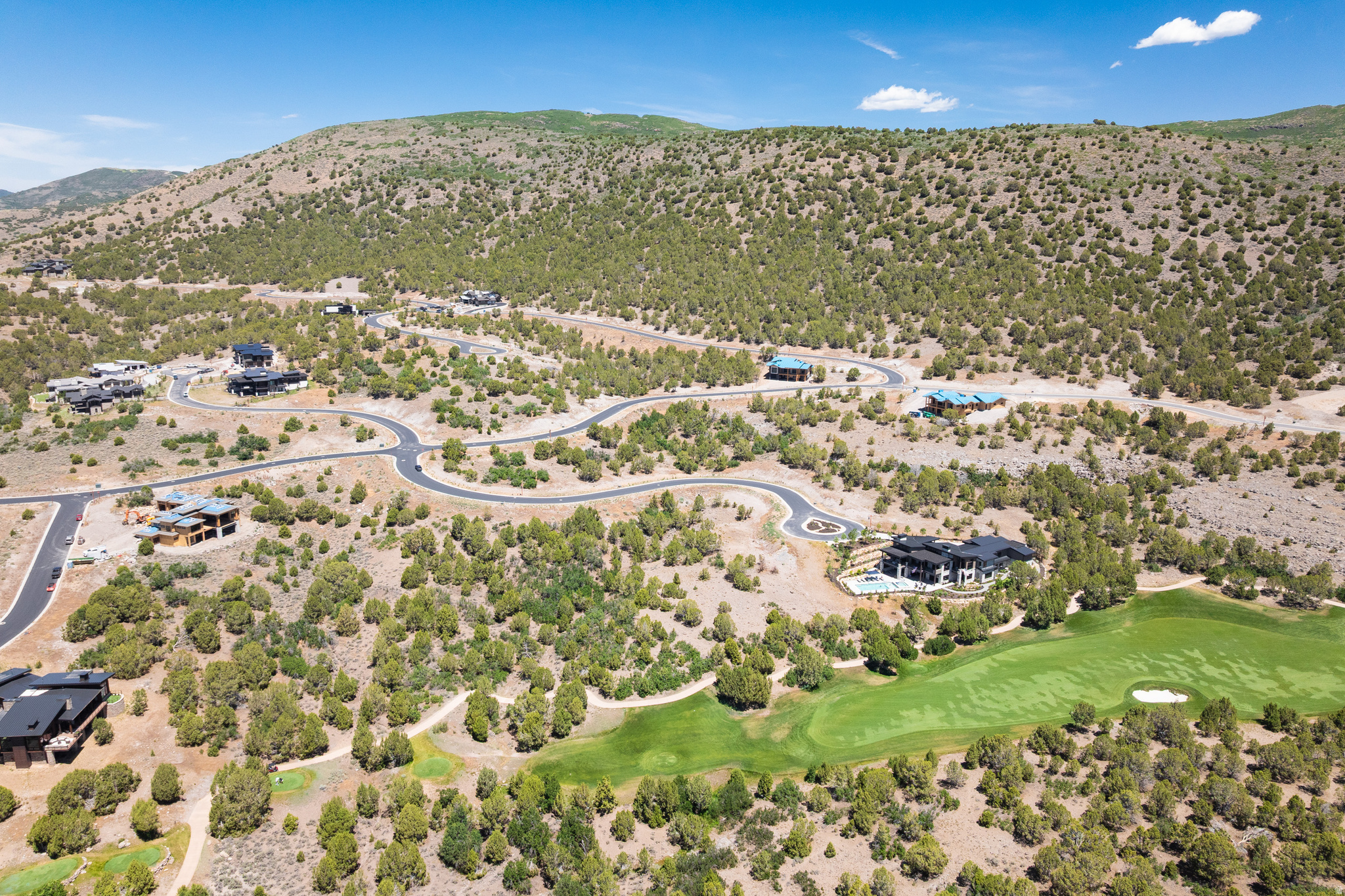 RED LEDGES - Land
