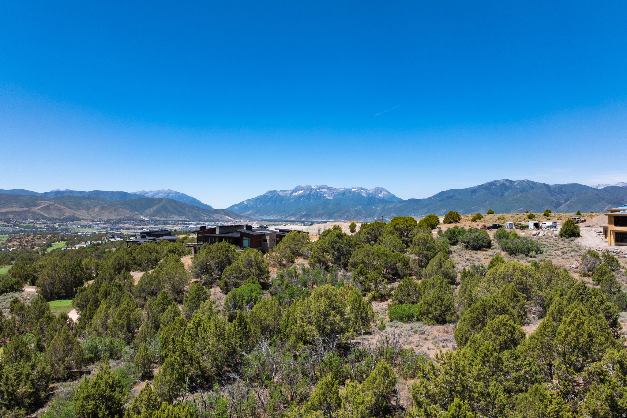 RED LEDGES - Land