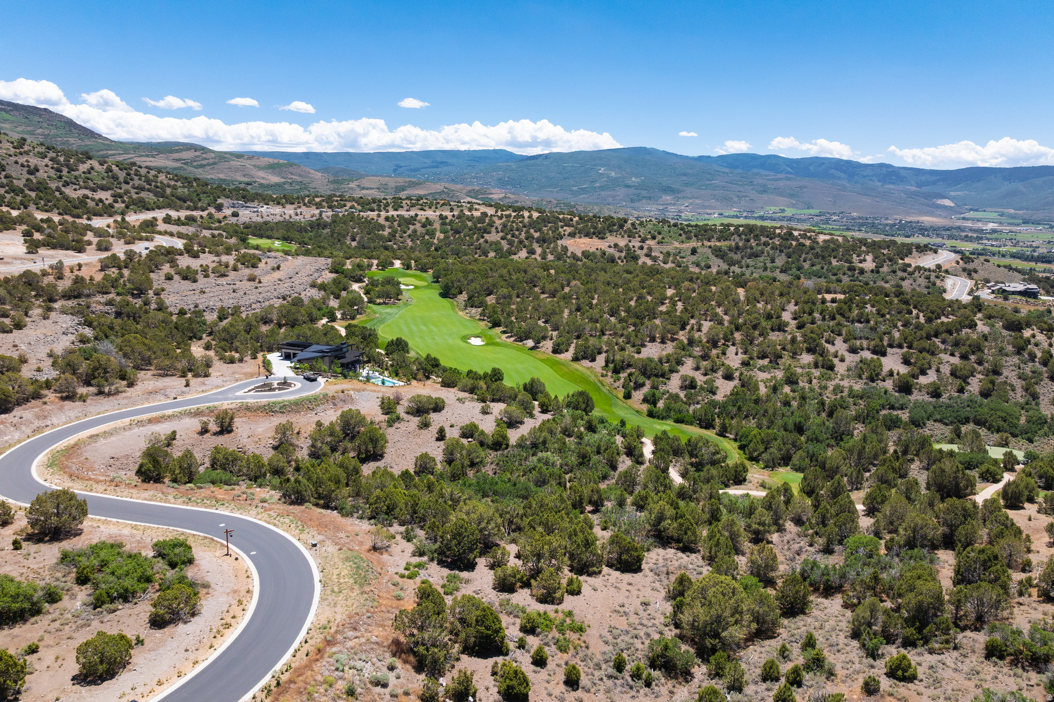 RED LEDGES - Land