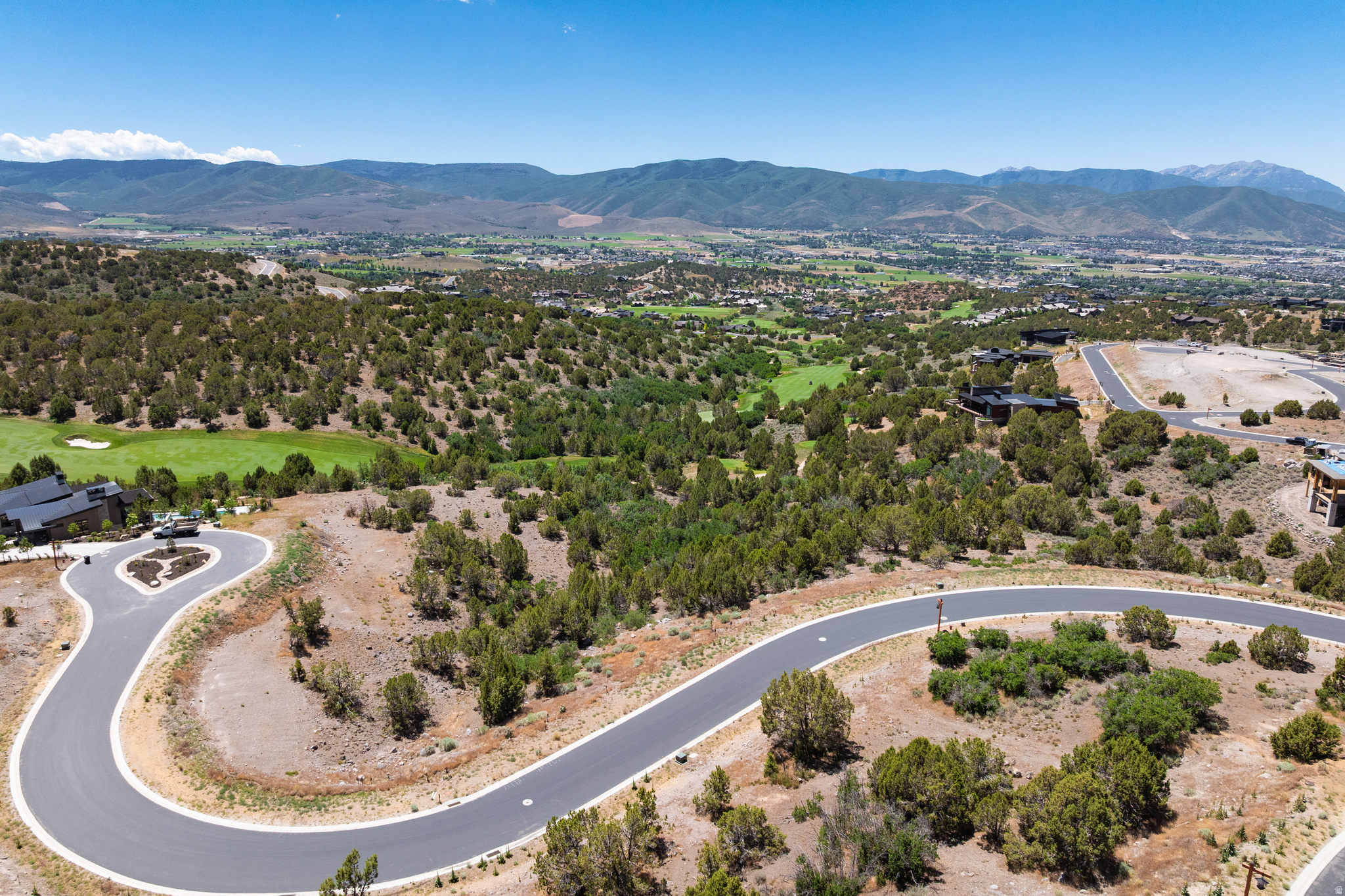 RED LEDGES - Land