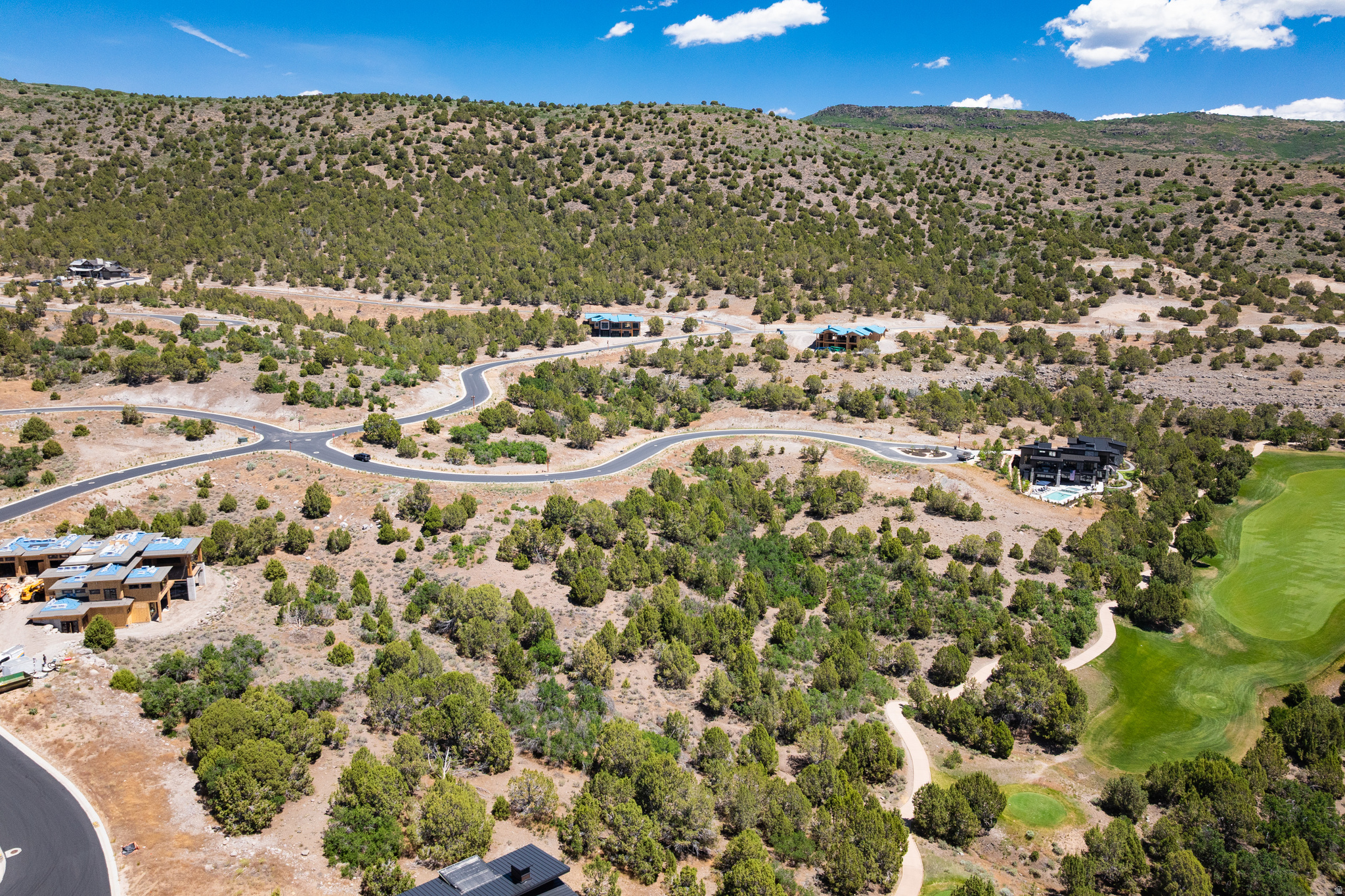 RED LEDGES - Land