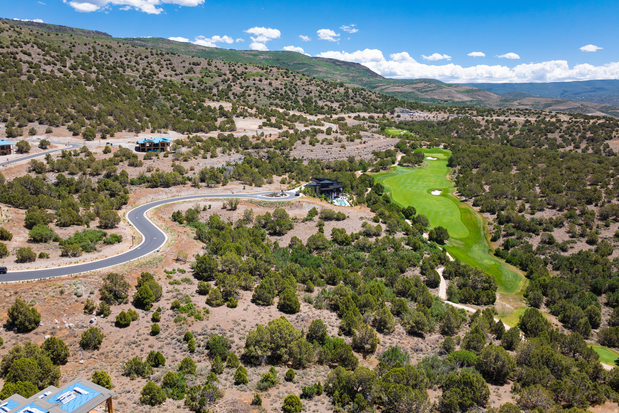 RED LEDGES - Land