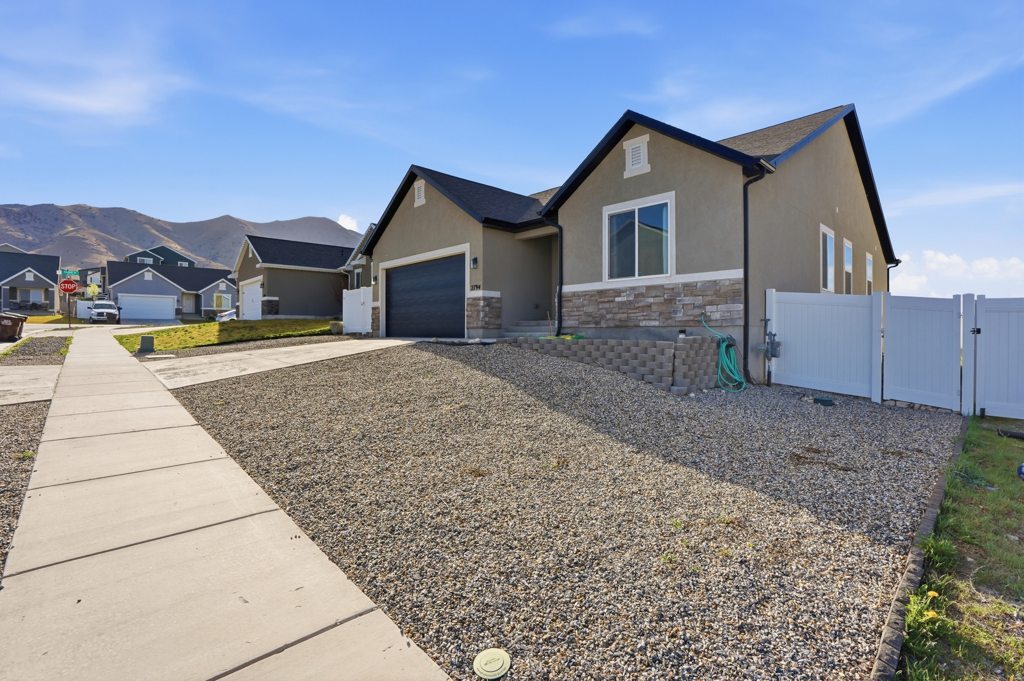 EAGLE POINT - Residential