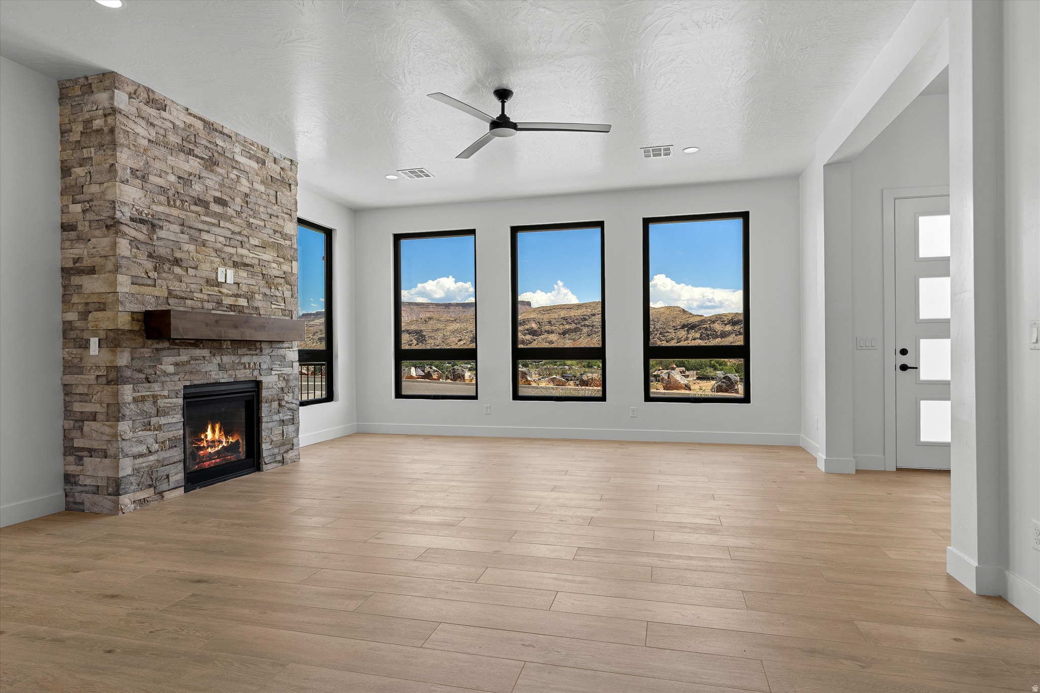 FALCON RIDGE PH 4 - Residential