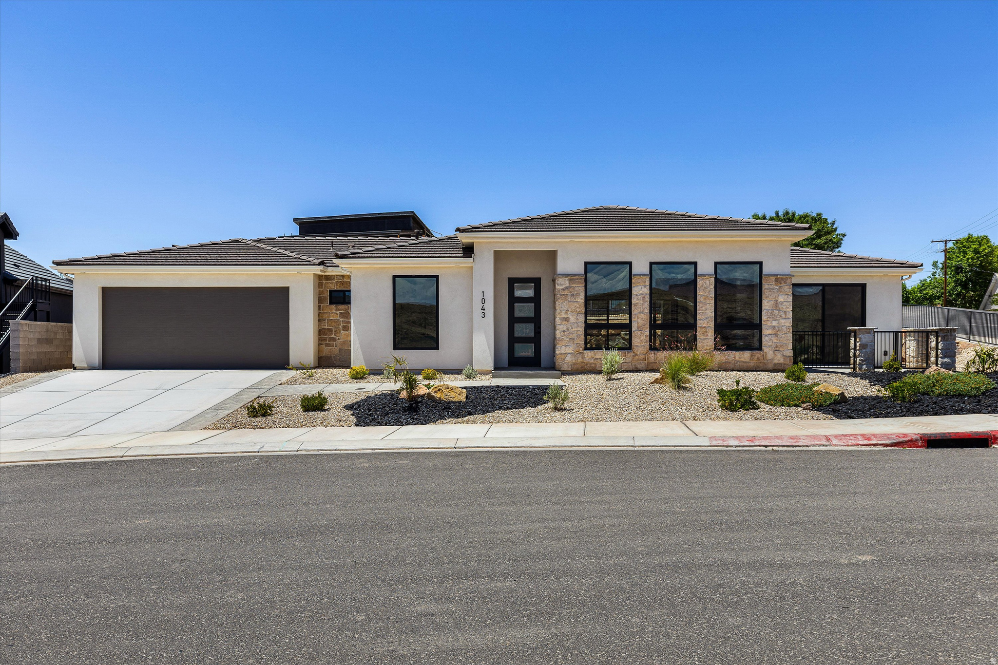 FALCON RIDGE PH 4 - Residential