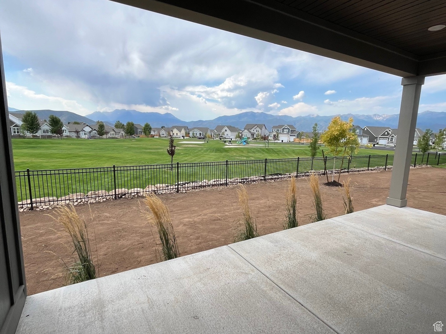 CROSSINGS AT LAKE CREEK - Residential